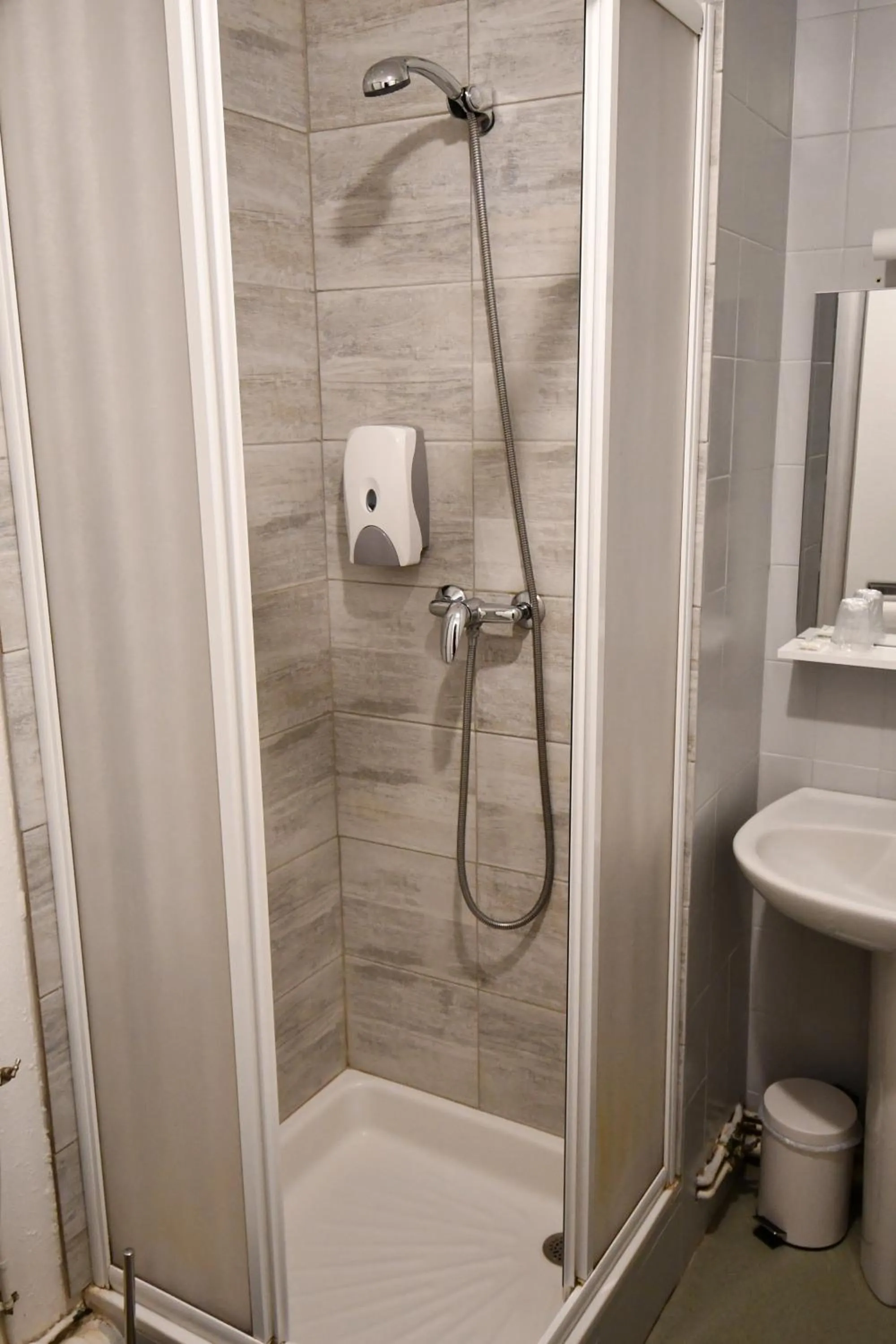 Bathroom in Le Pasteur