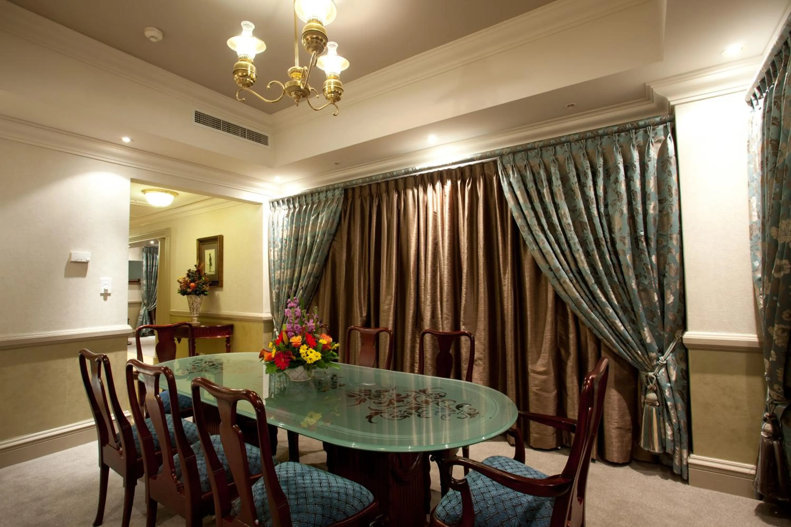 Dinner in Walmont at Graceland