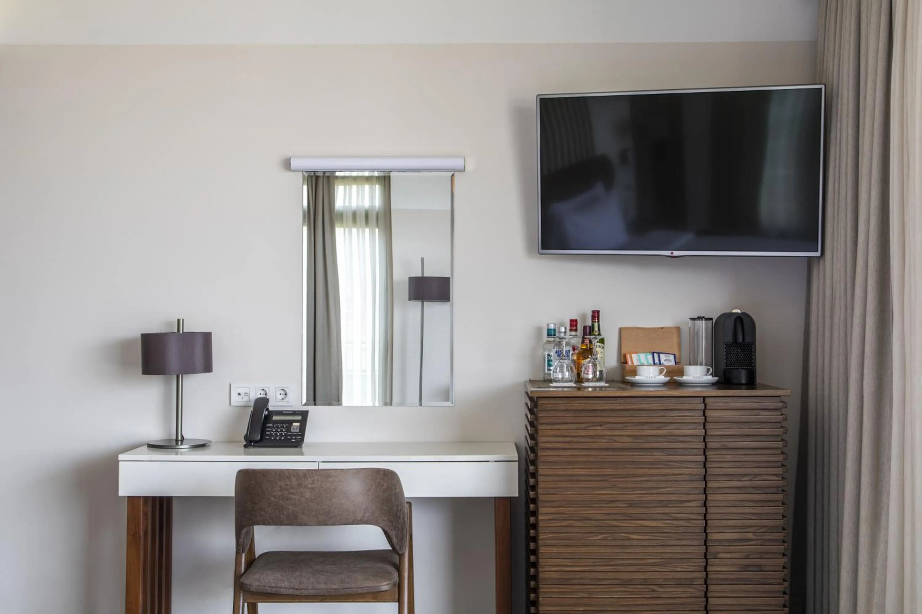 TV and multimedia in Spektr Boutique Hotel Yalikavak