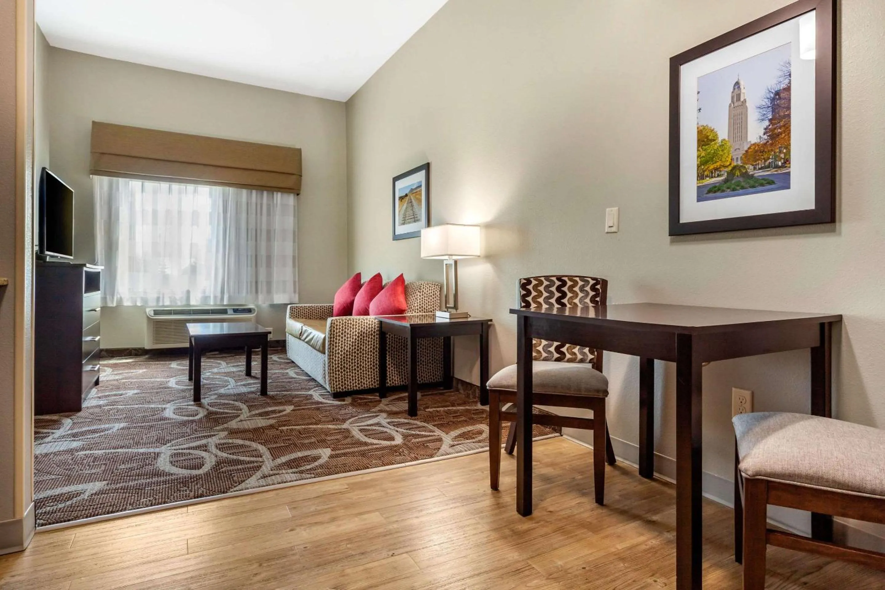 Bedroom in MainStay Suites Lincoln University Area