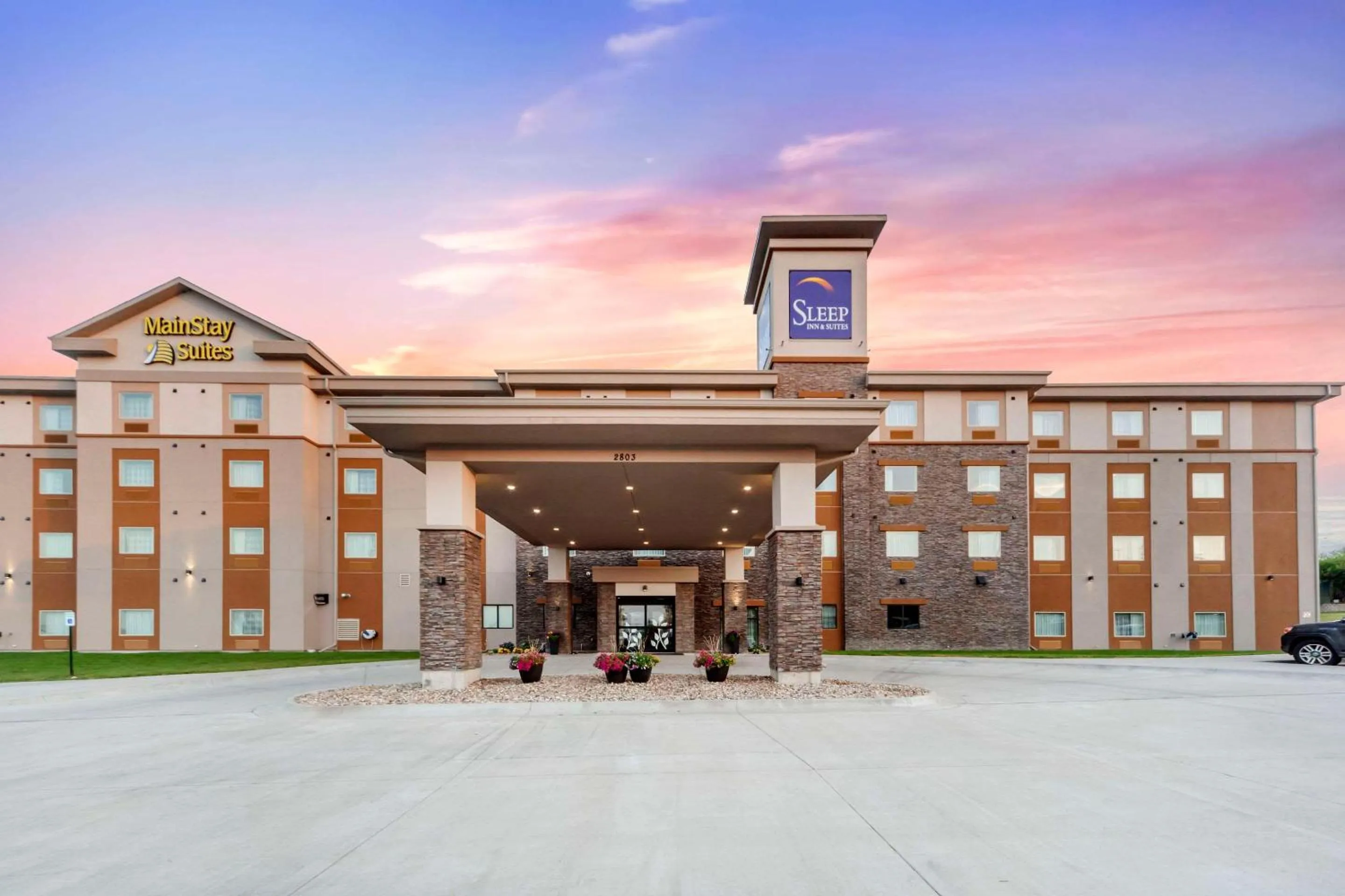 Property building in MainStay Suites Lincoln University Area