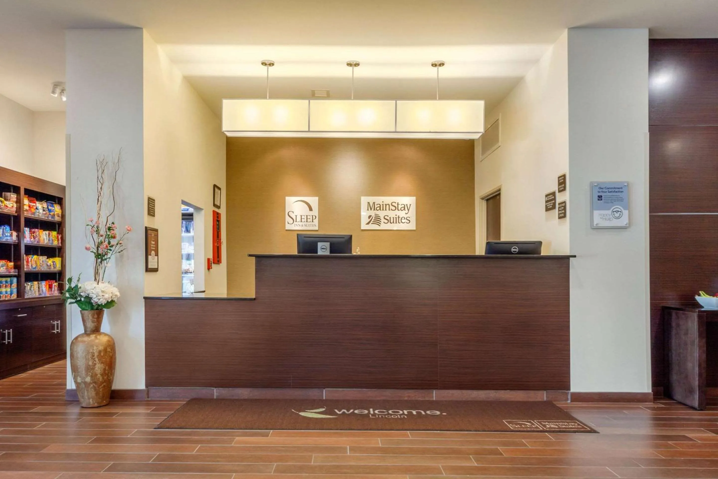 Lobby or reception in MainStay Suites Lincoln University Area