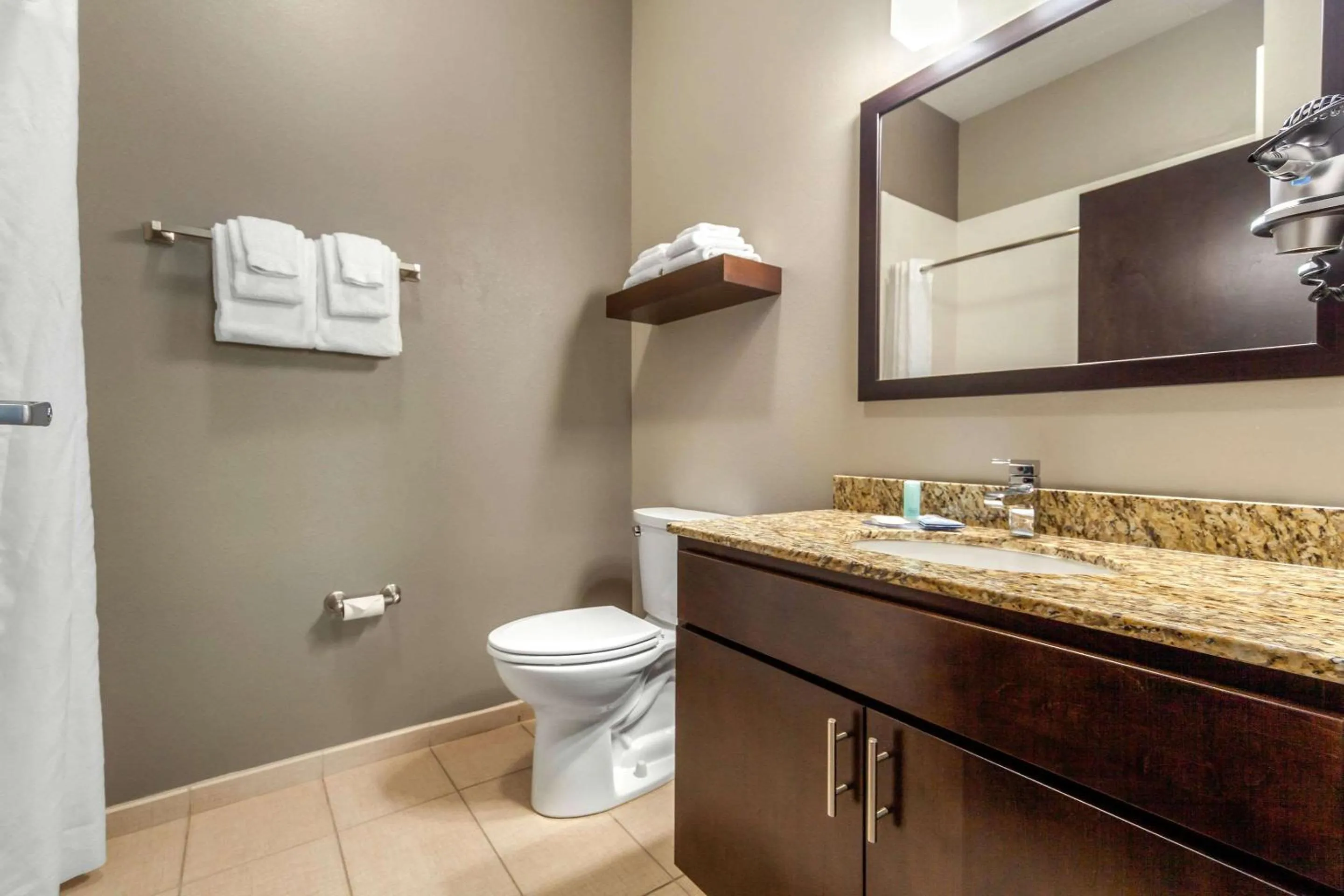 Bedroom in MainStay Suites Lincoln University Area