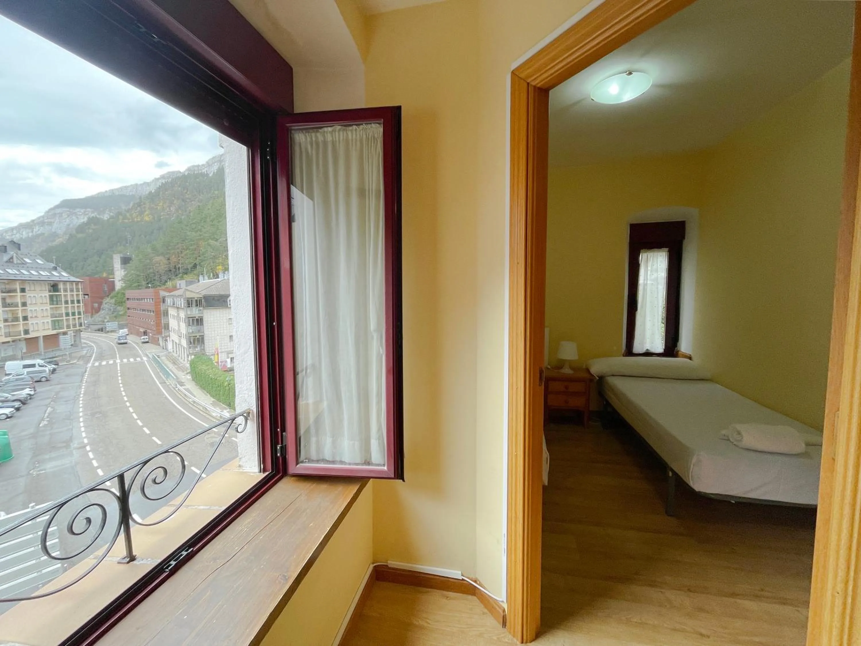Bed in Apartamentos Canfranc 3000