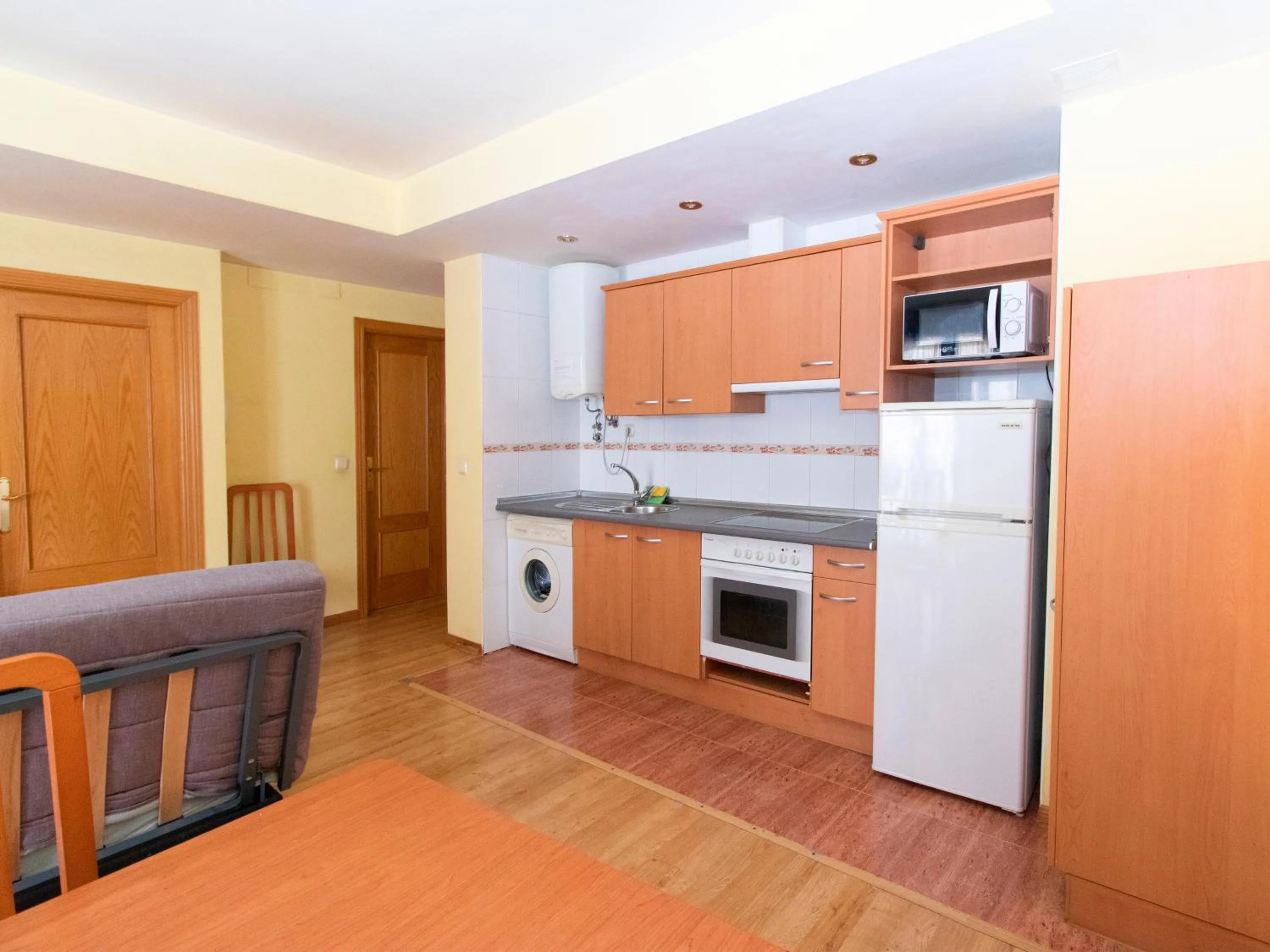 Kitchen or kitchenette in Apartamentos Canfranc 3000