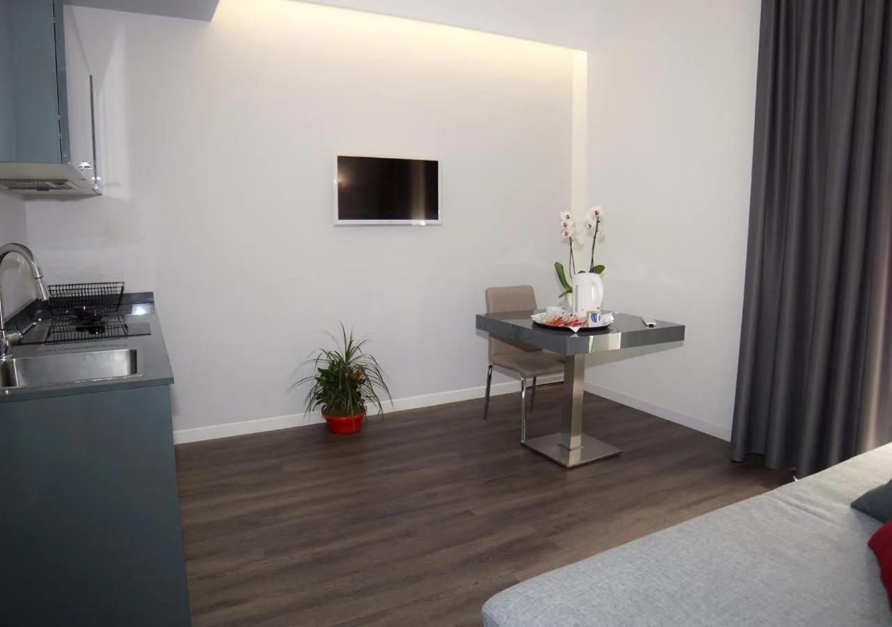 Dining area in Hotel Leopardi