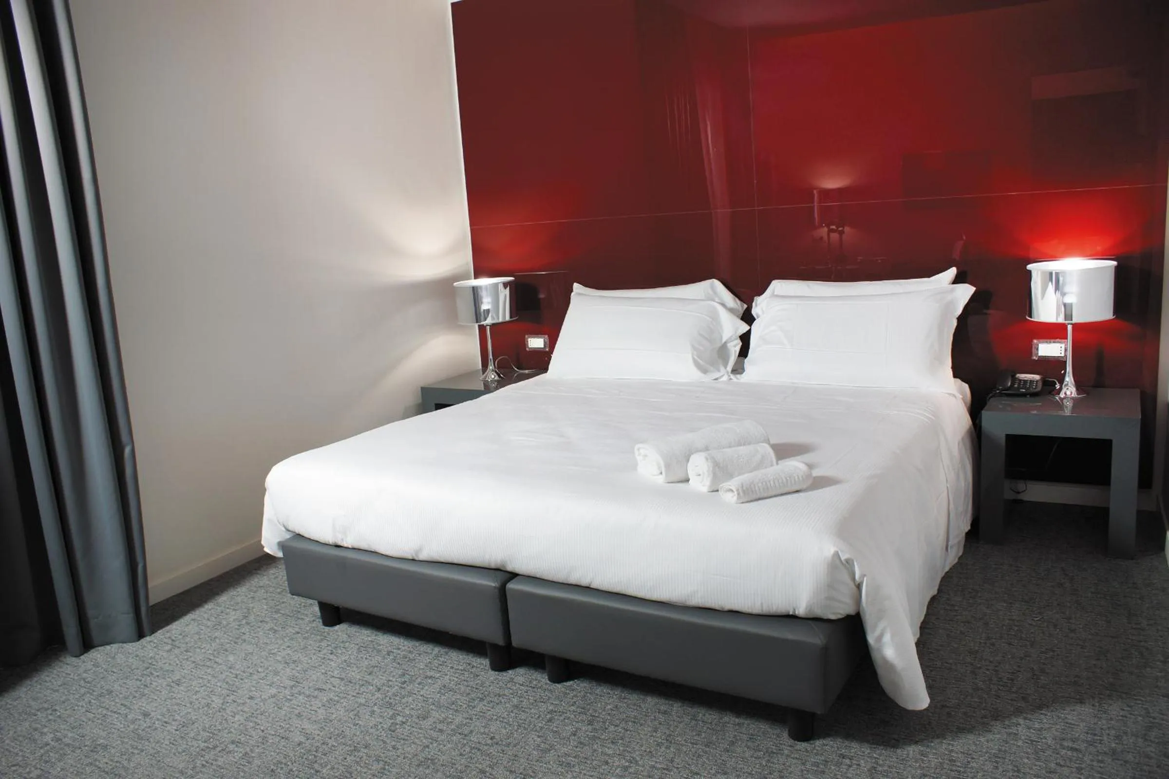 Photo of the whole room, Bed in Hotel Leopardi