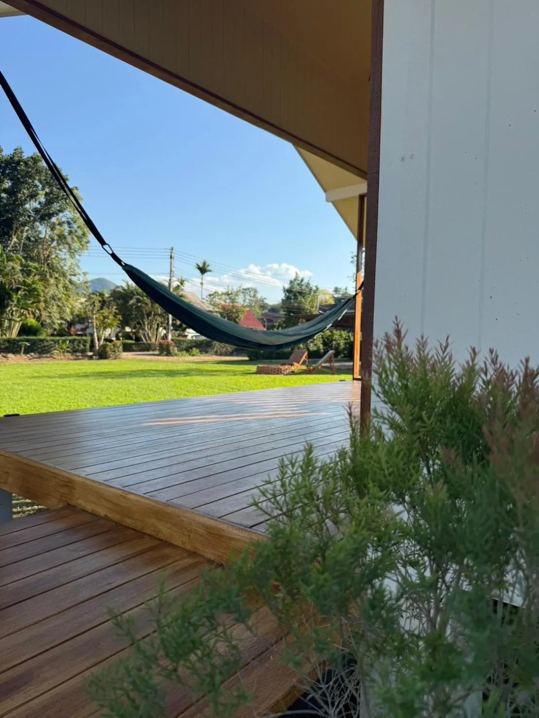 Property building in Pai Nam Now