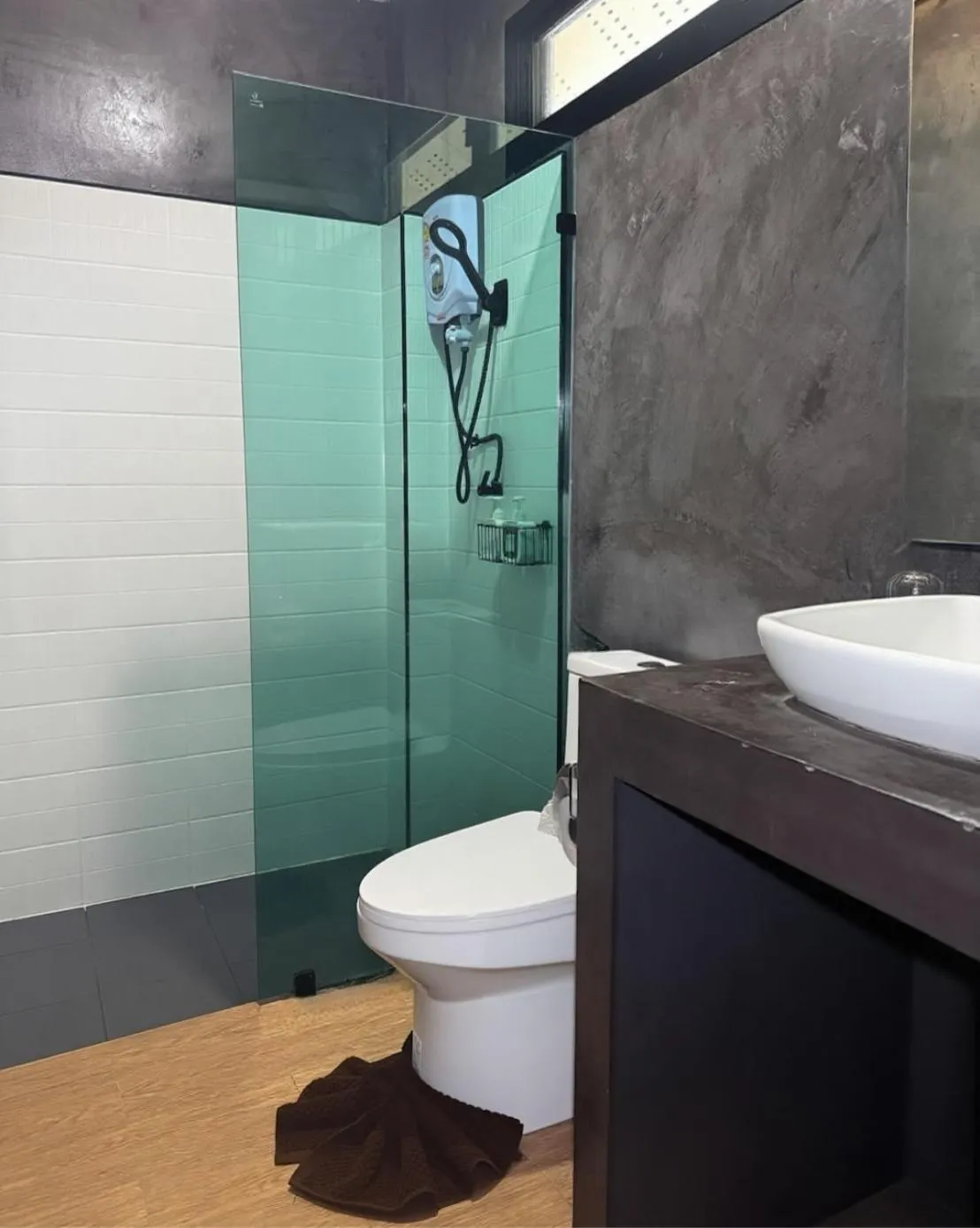 Bathroom in Pai Nam Now