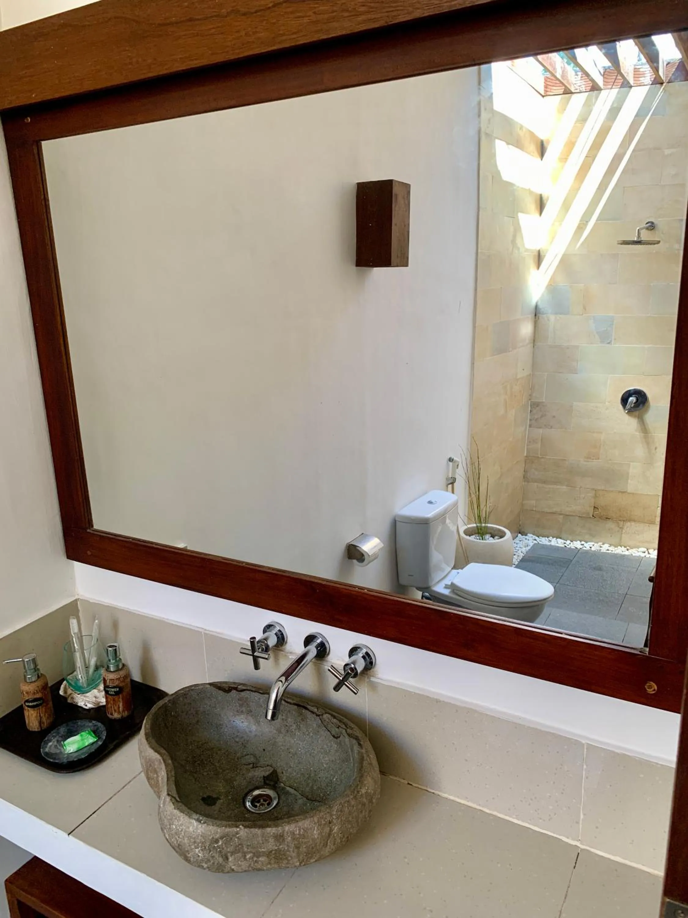 Bathroom in The Yoga Garden