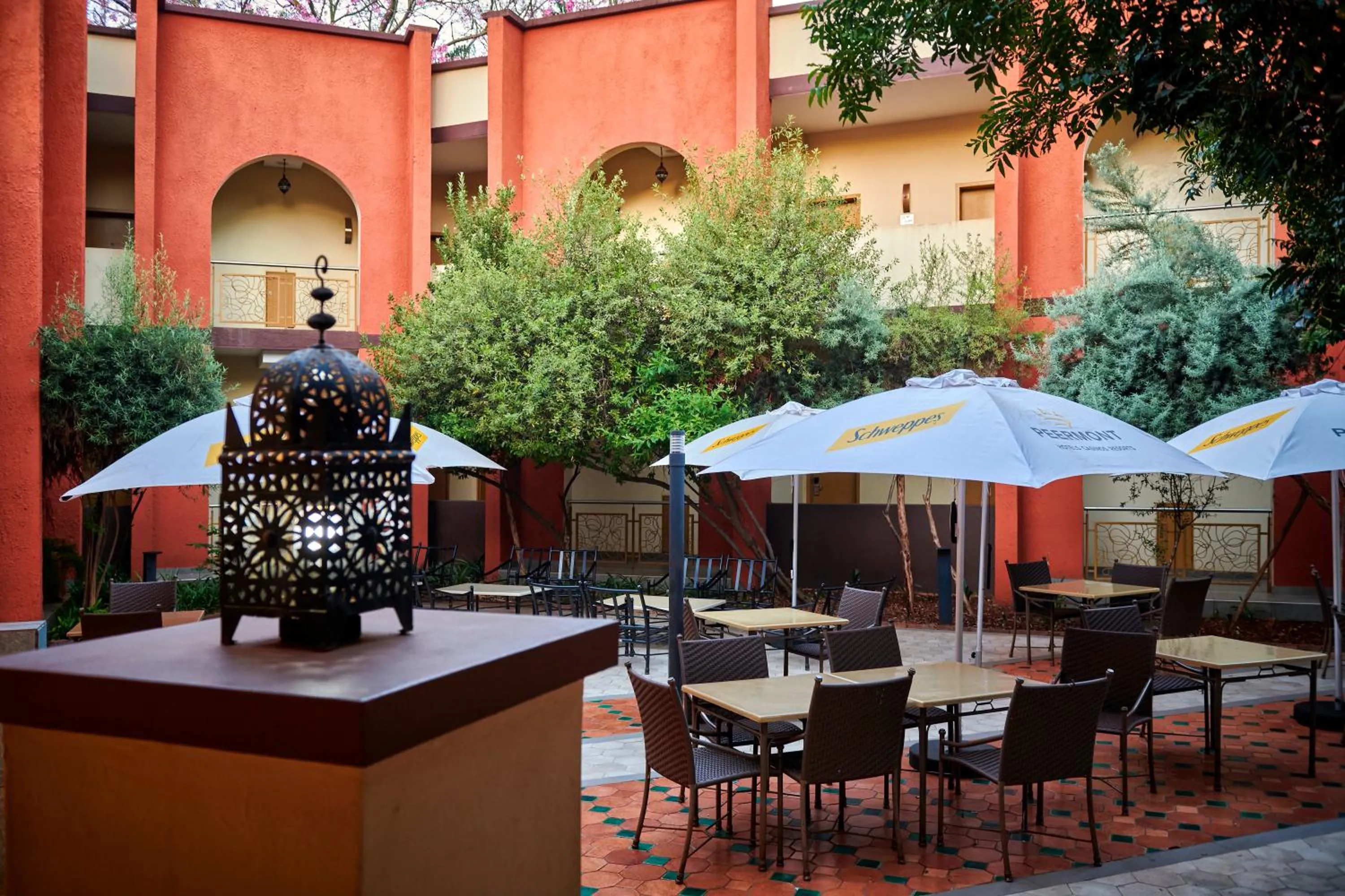 Casino in Metcourt at Khoroni