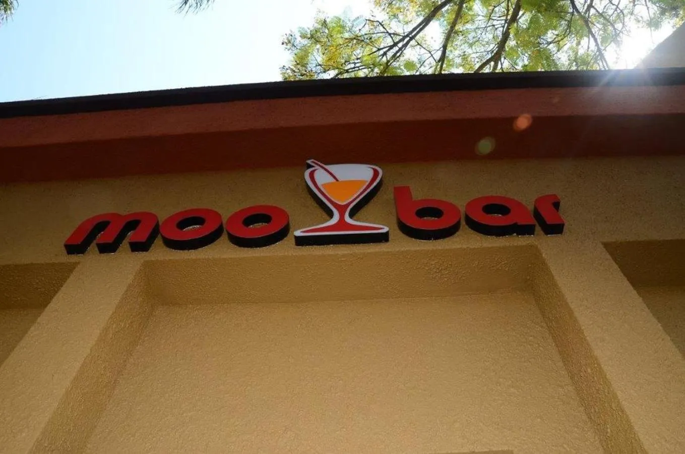 Property building in Metcourt at Khoroni