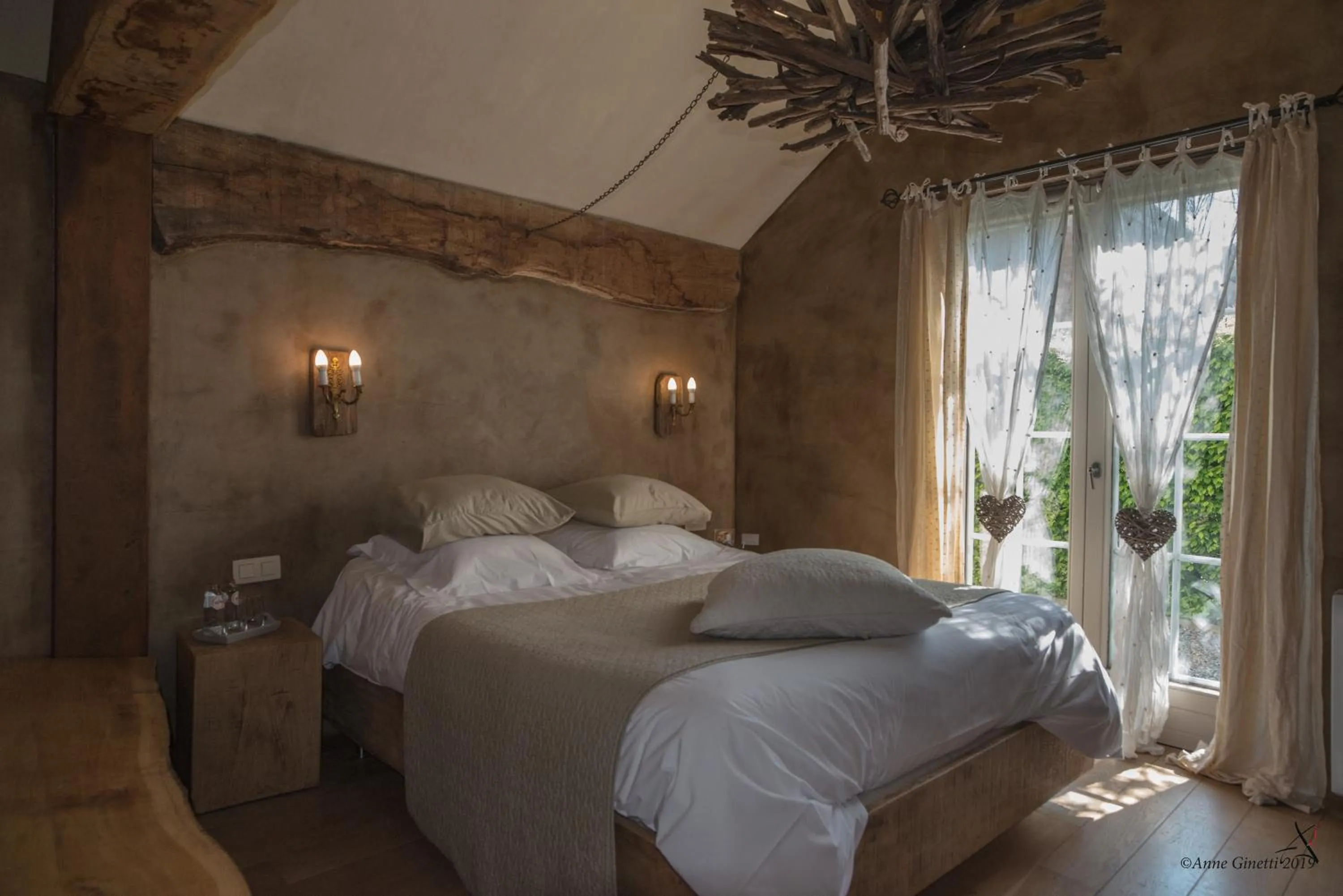 Bed in Les Chambres du Vivier, chambres d'hôtes à Durbuy