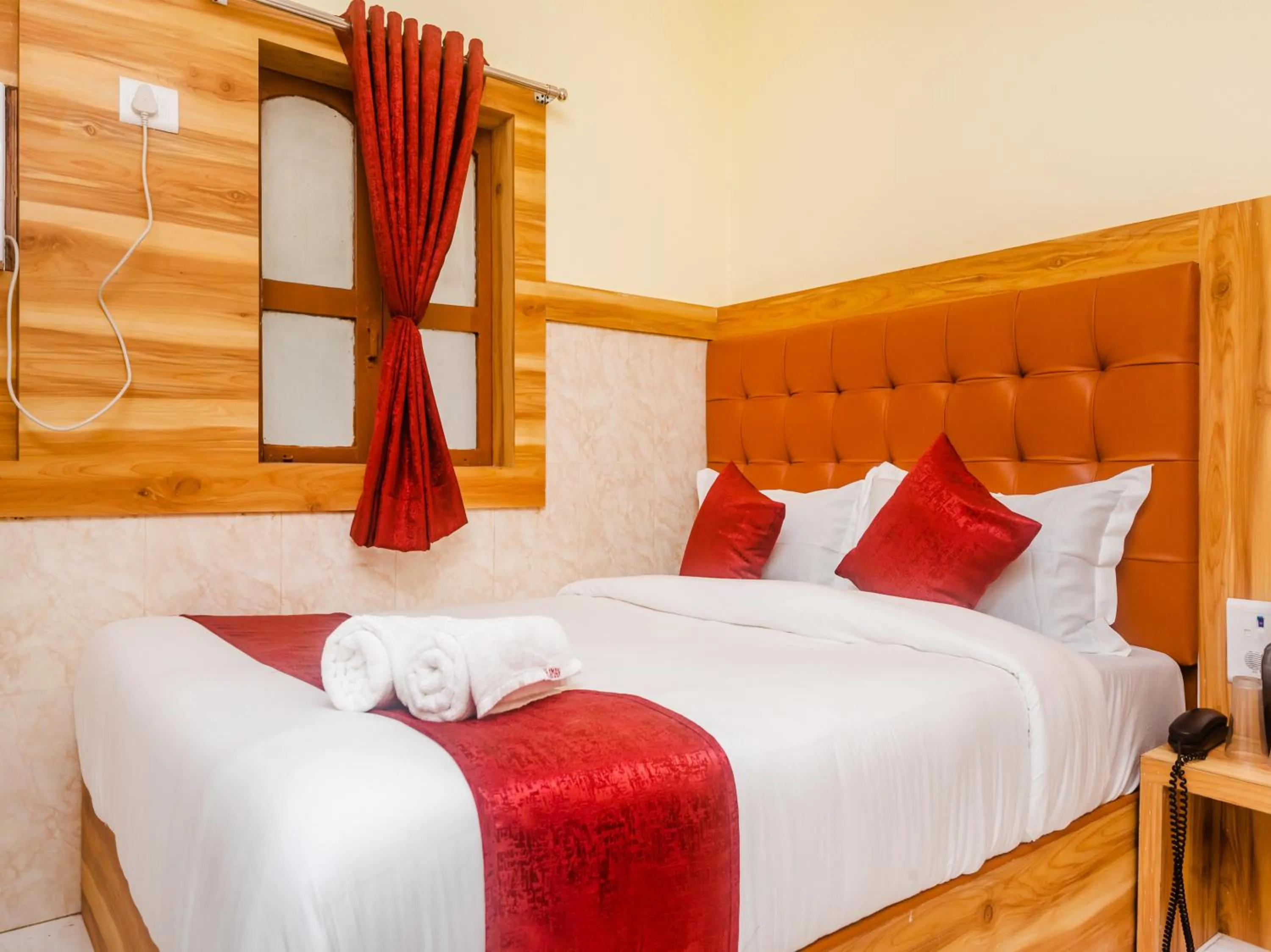 Bed in Aman Hotel near CST