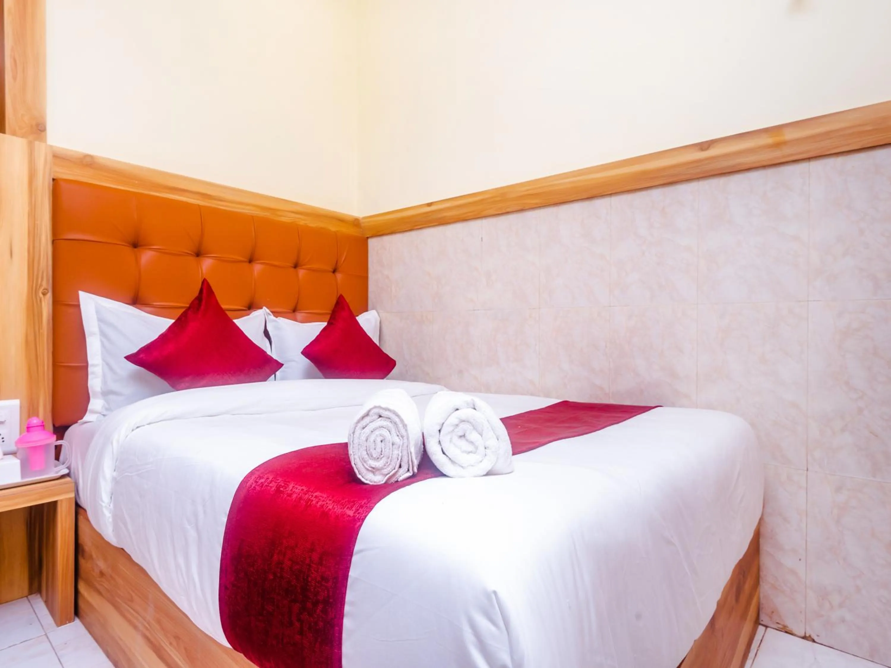 Bed in Aman Hotel near CST