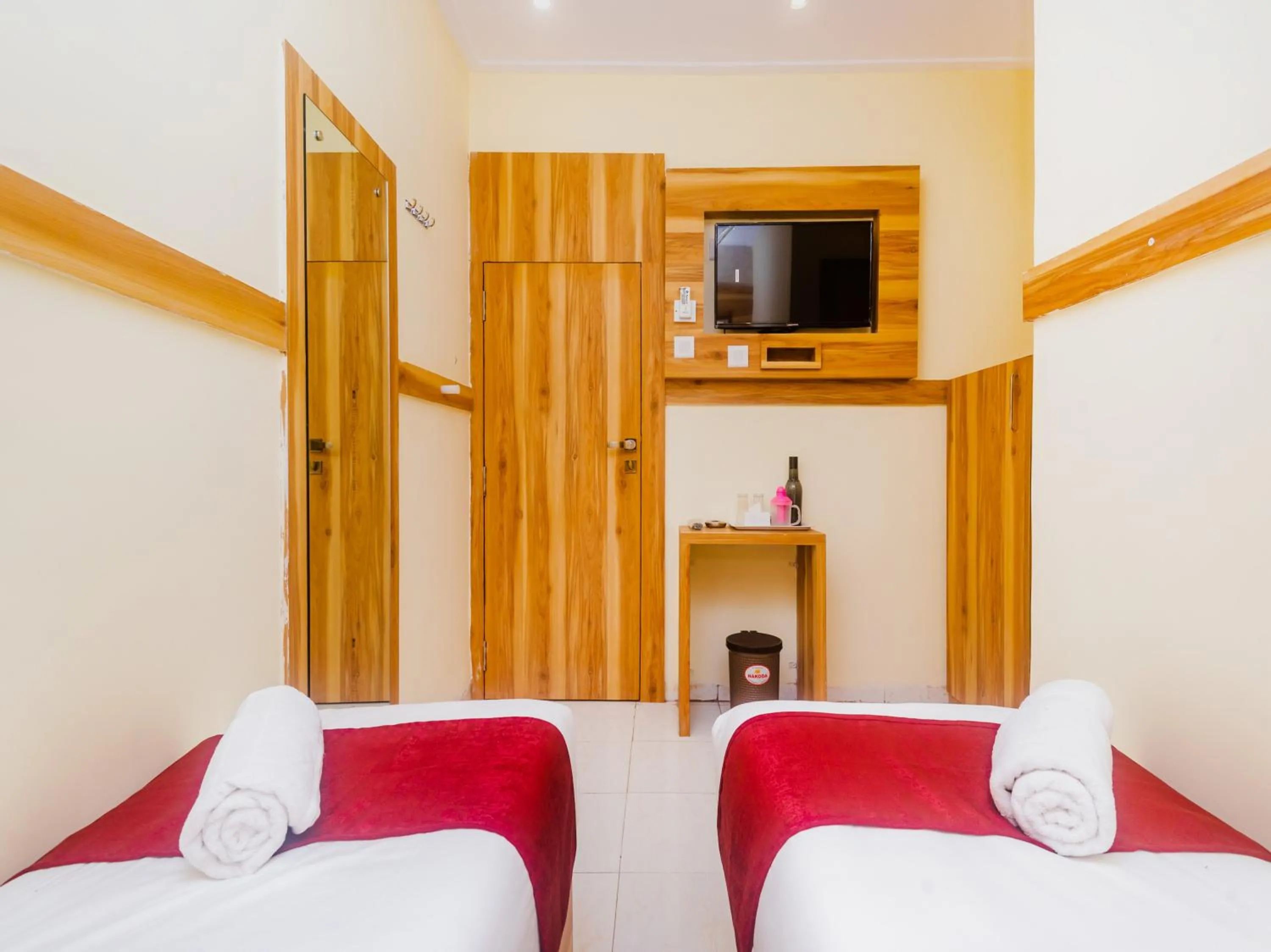 Bed in Aman Hotel near CST