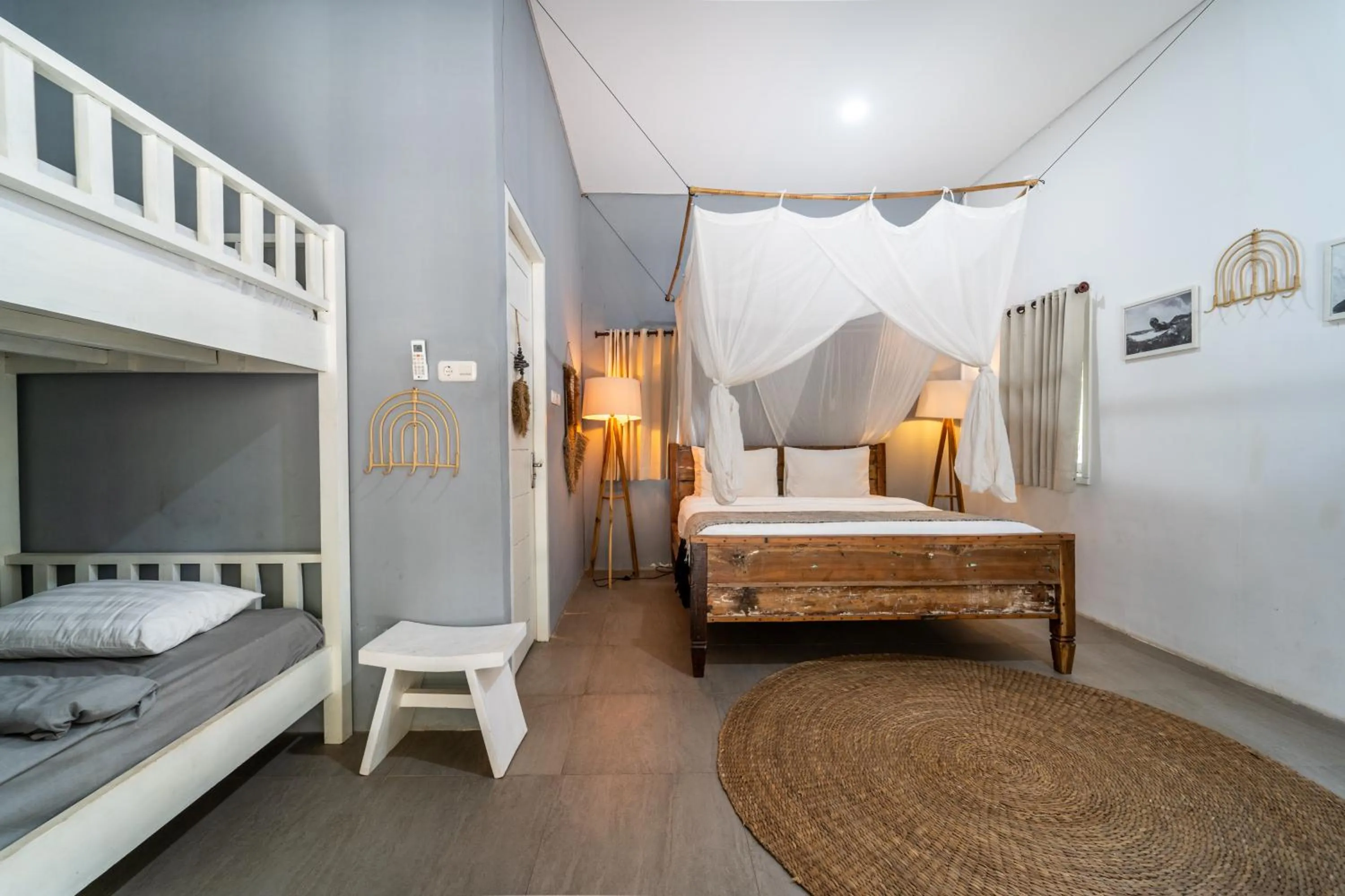 Family Room with Double Bunk Bed in Mowies On The Beach