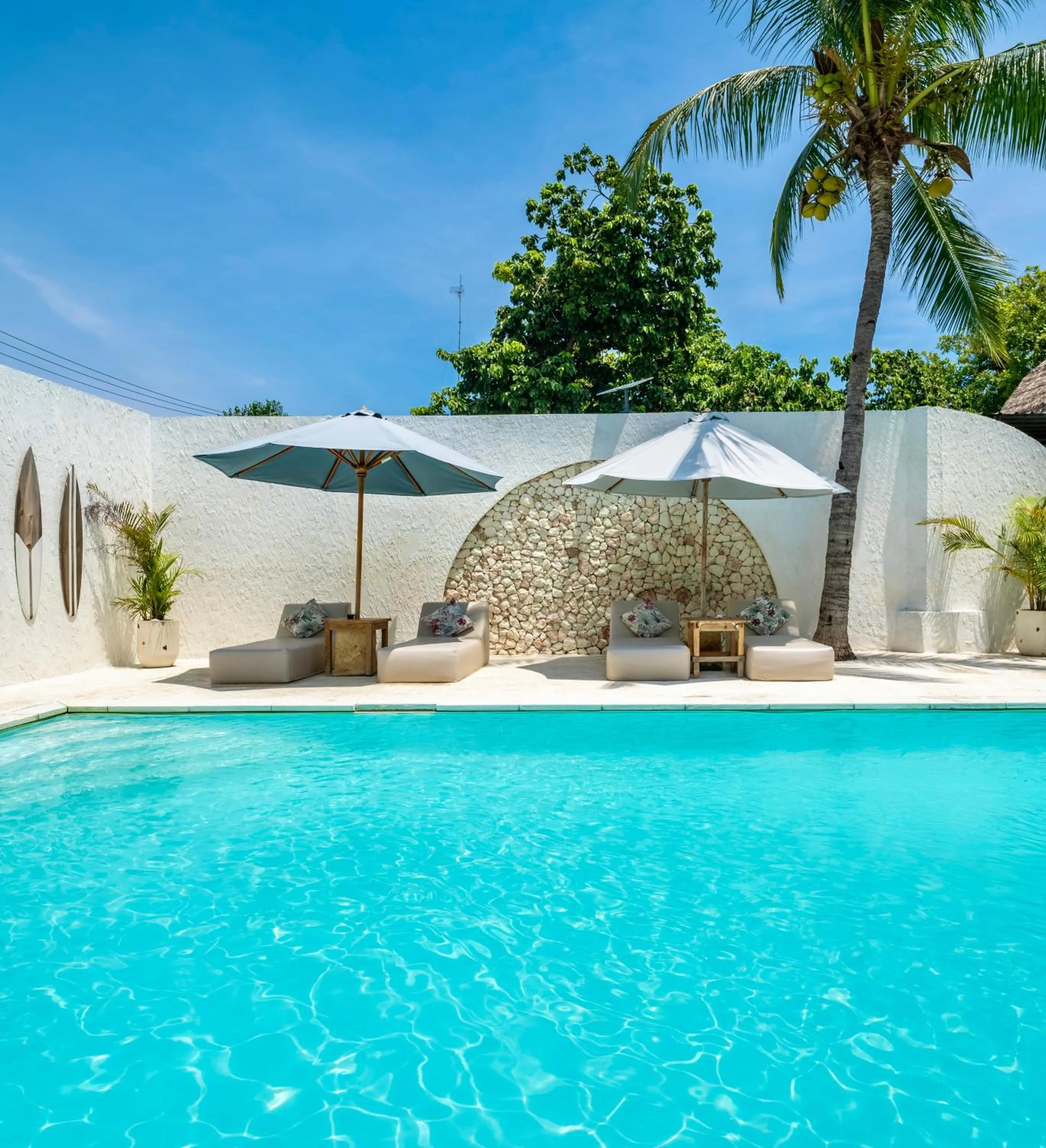 Swimming pool in Mowies On The Beach