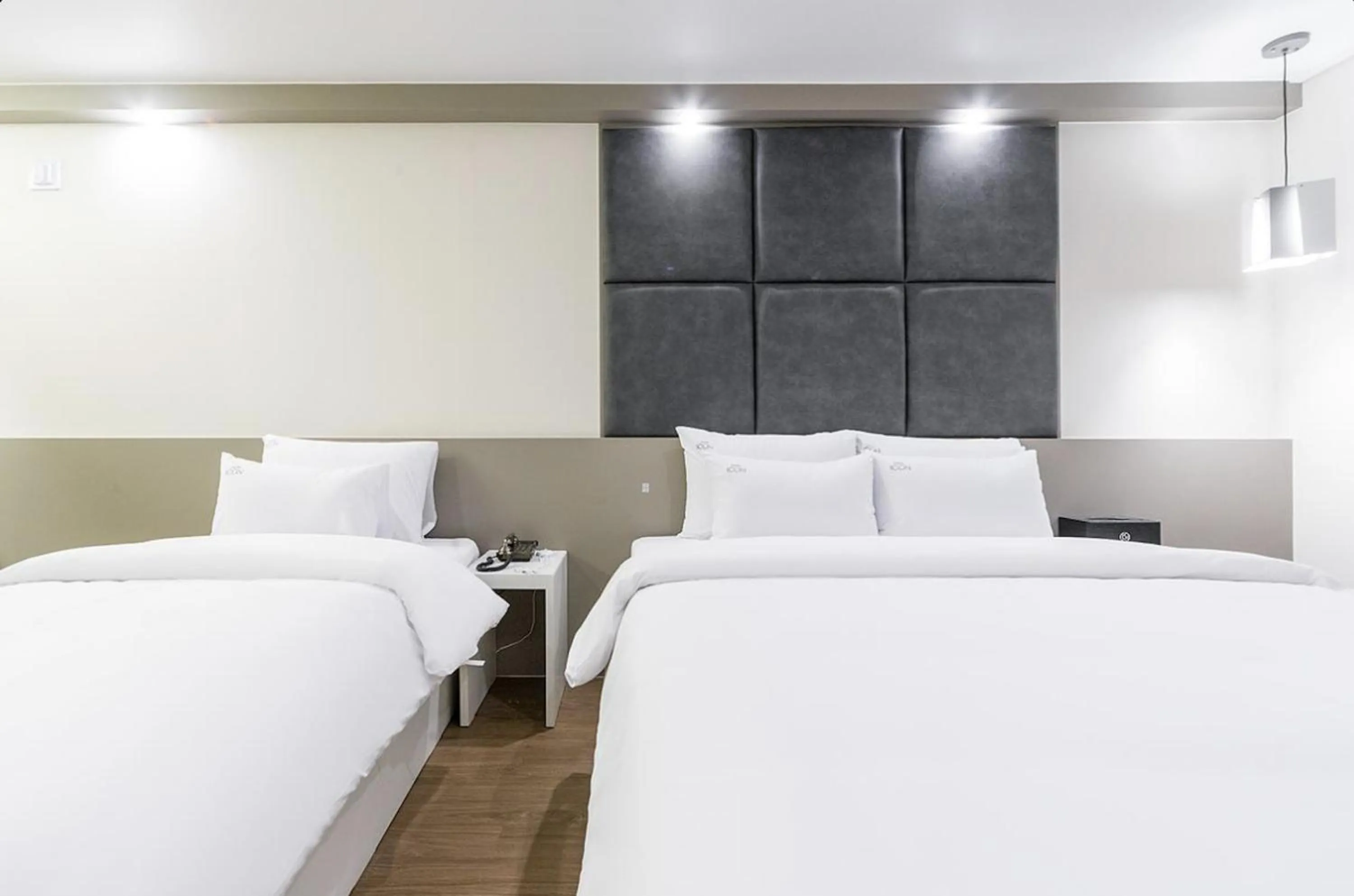 Bed in Icon Hotel Gunsan