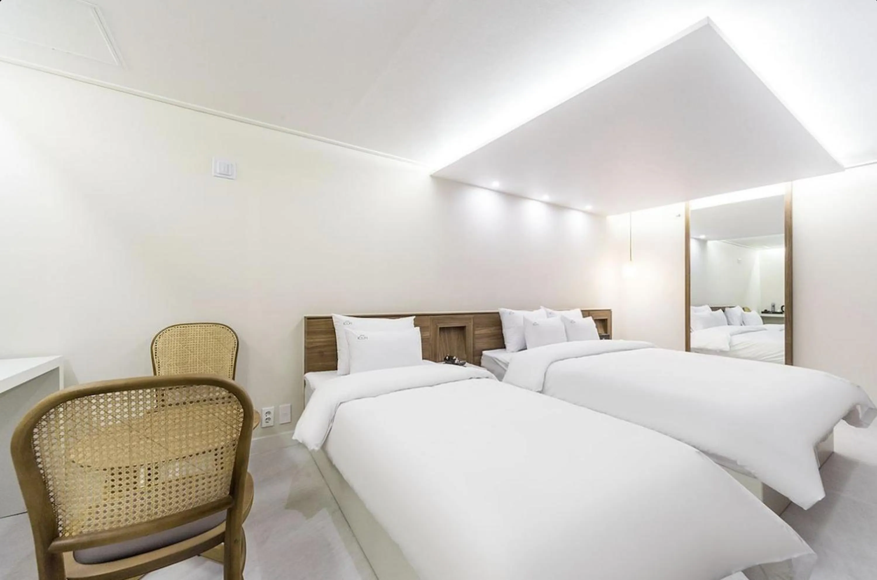 Bed in Icon Hotel Gunsan