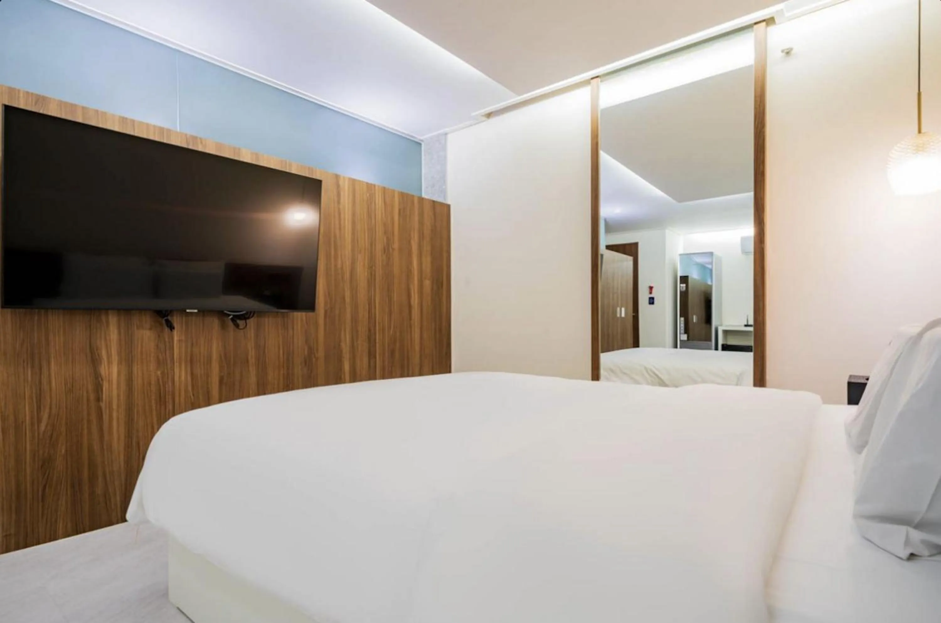 Bed in Icon Hotel Gunsan