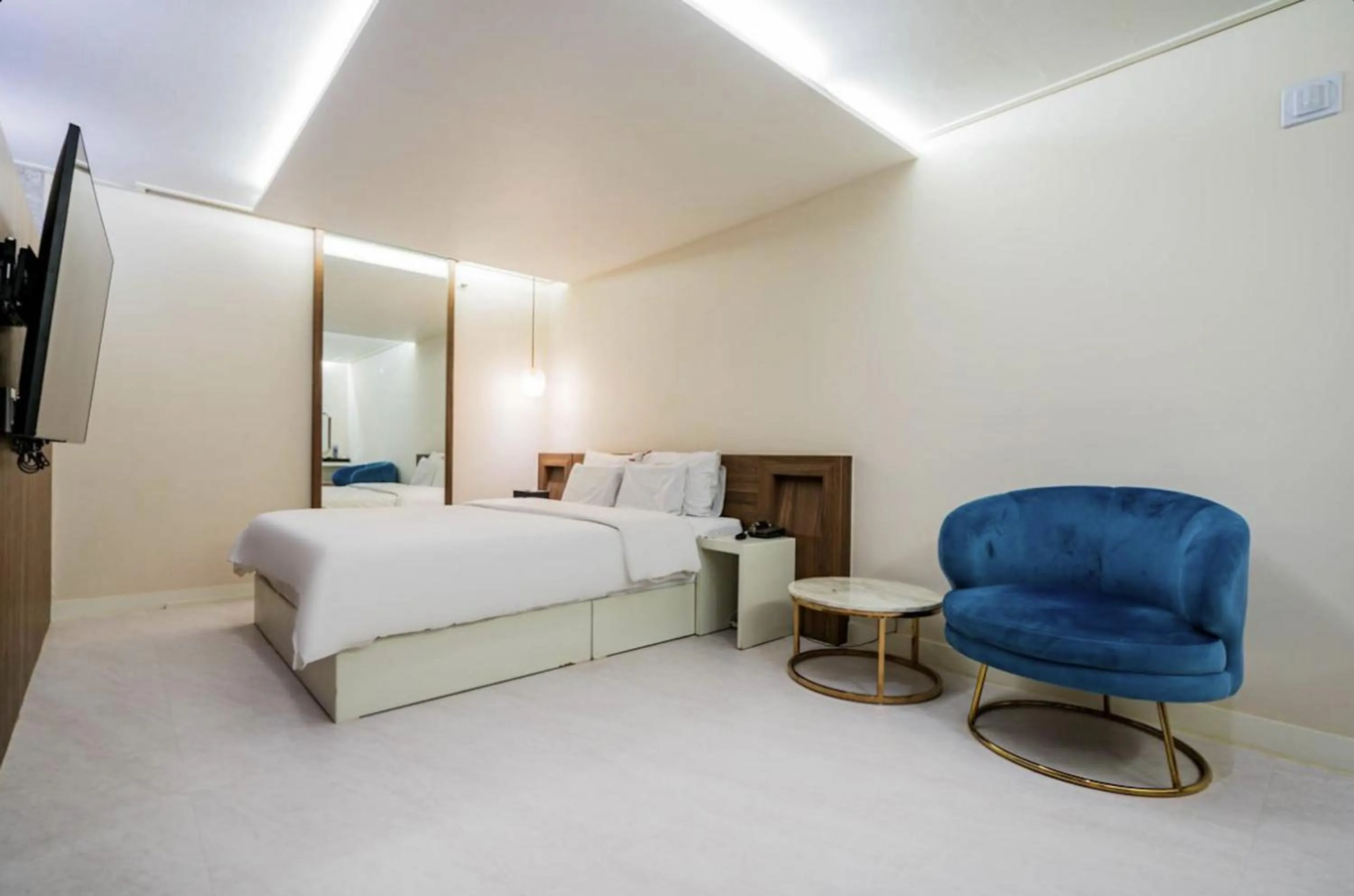 Bed in Icon Hotel Gunsan