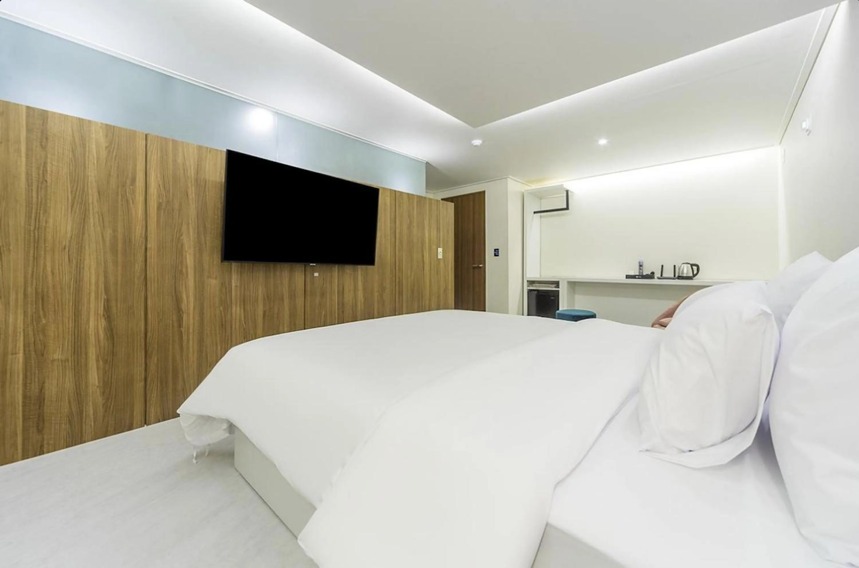 Bed in Icon Hotel Gunsan