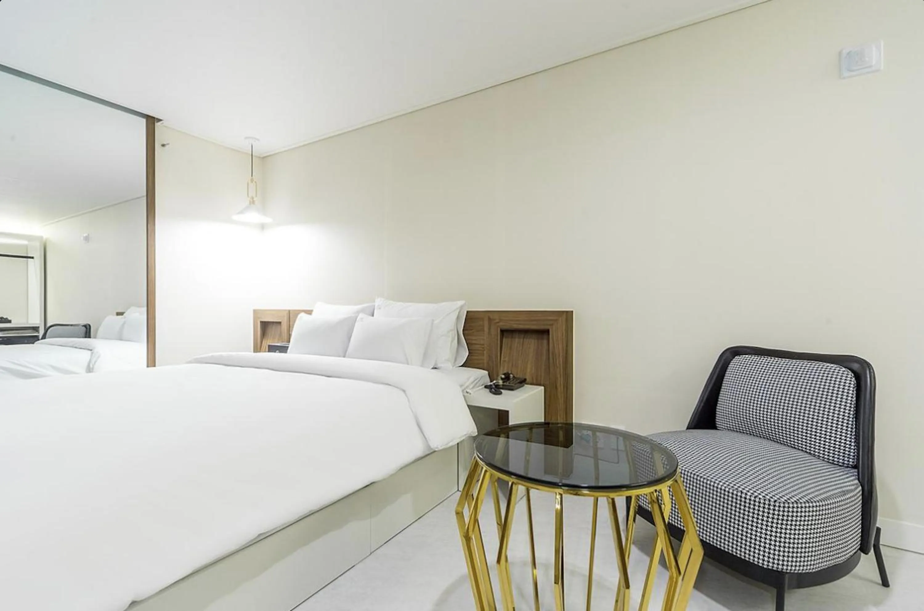 Bed in Icon Hotel Gunsan