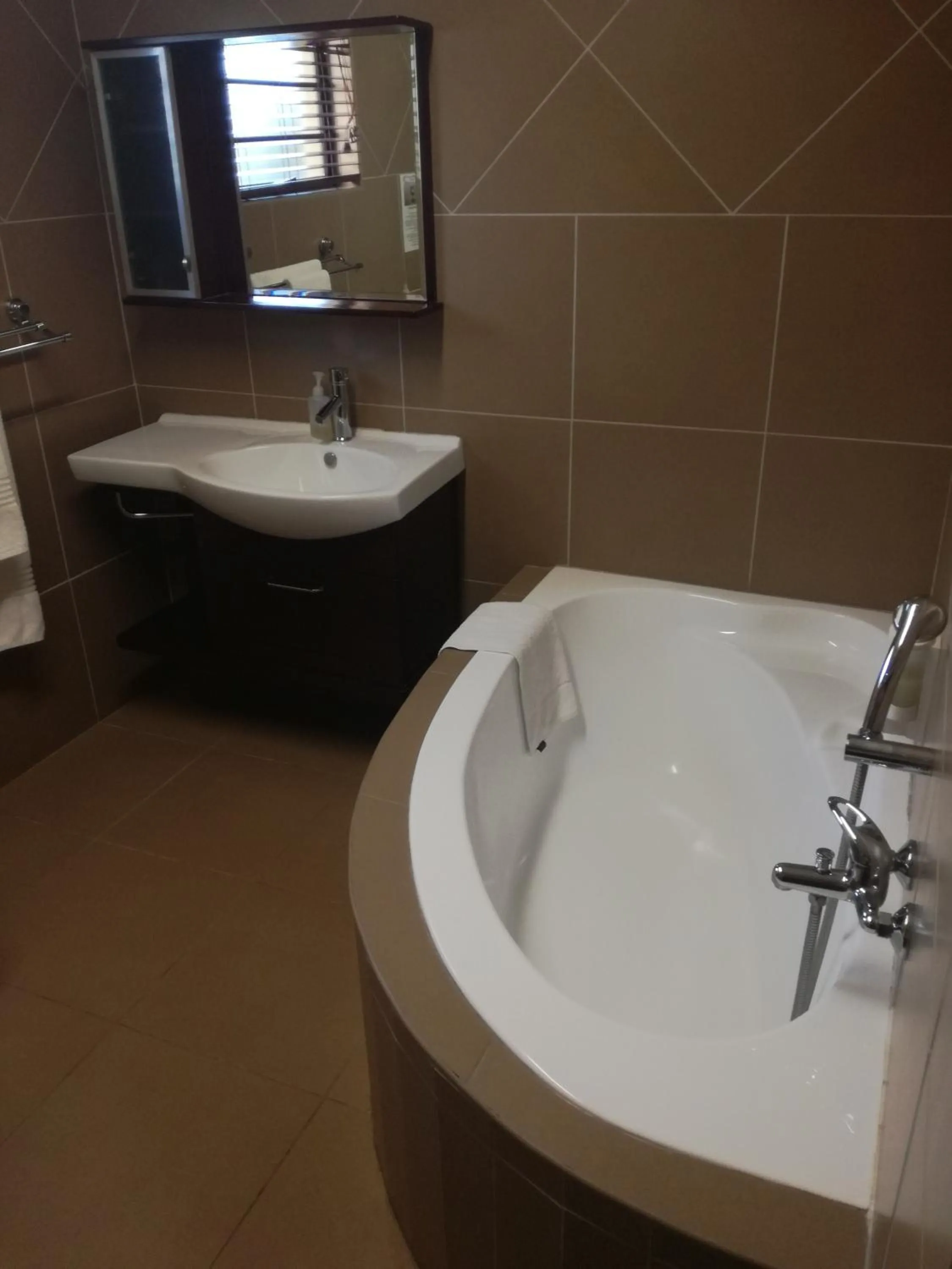 Bath in Belmont Guesthouse