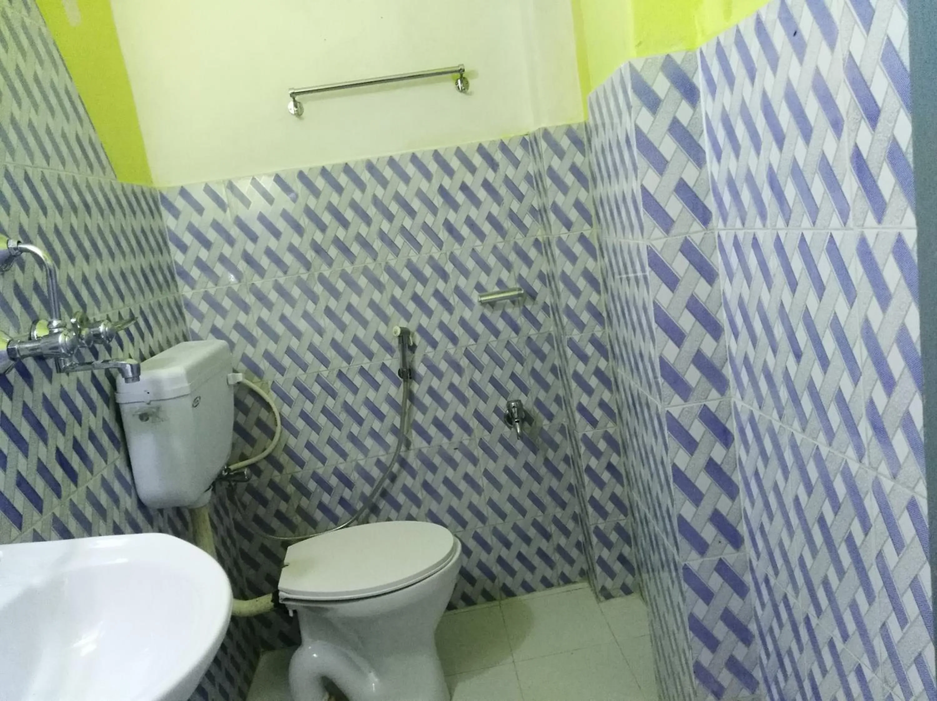Bathroom in Bishnu Homestay