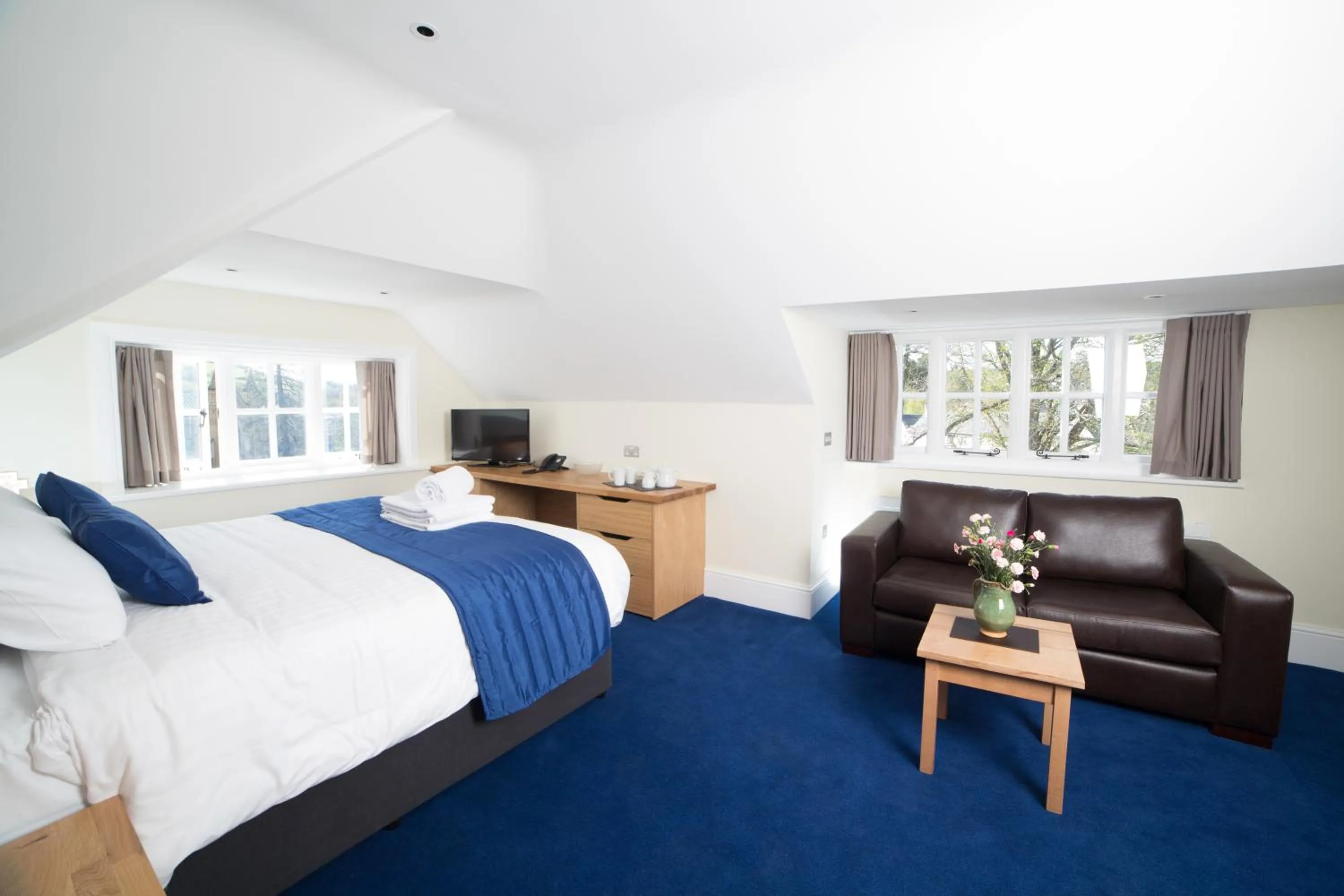 Photo of the whole room, Bed in Northgate House