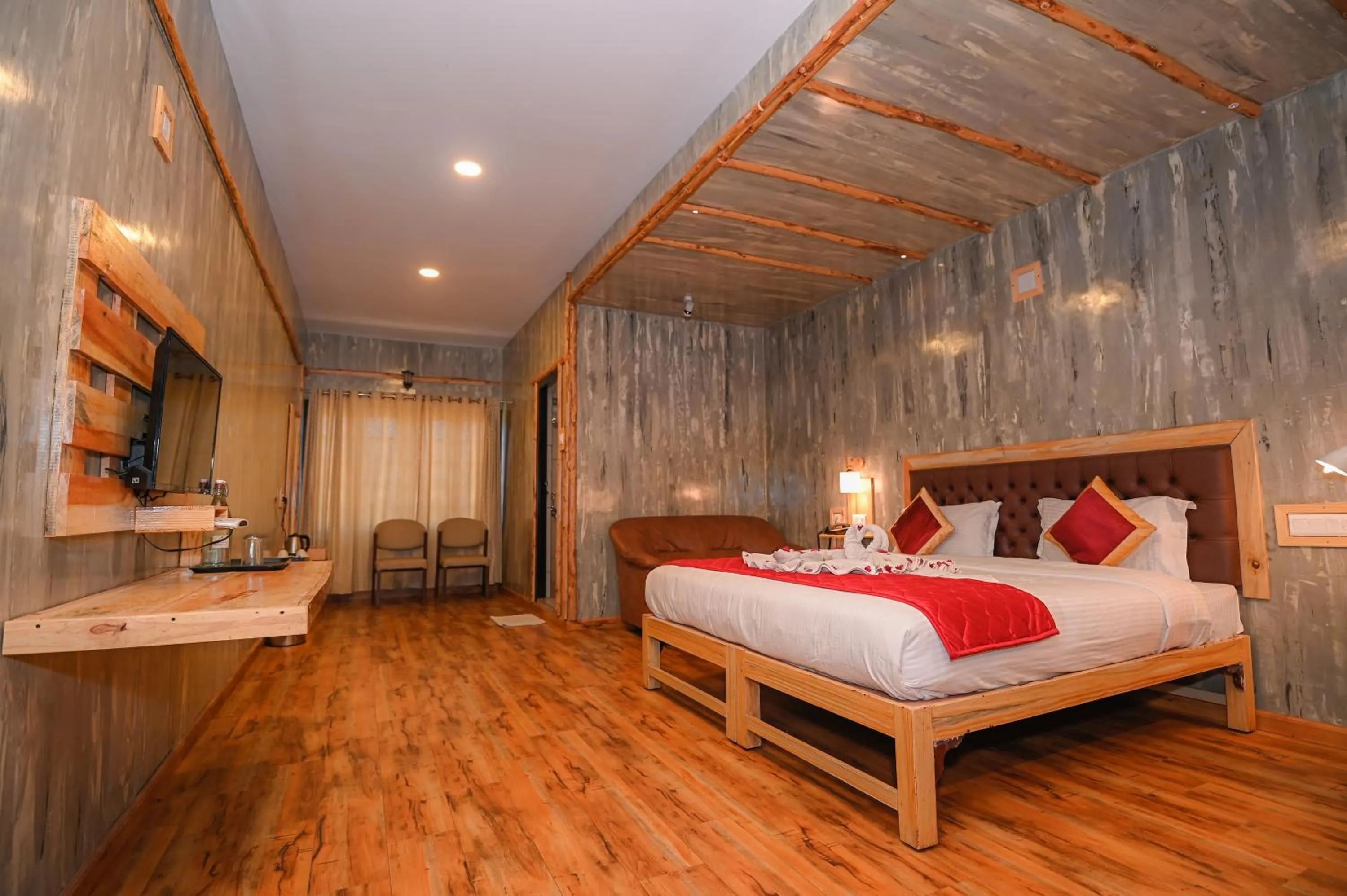 Bedroom, Bed in Hotel Vivek