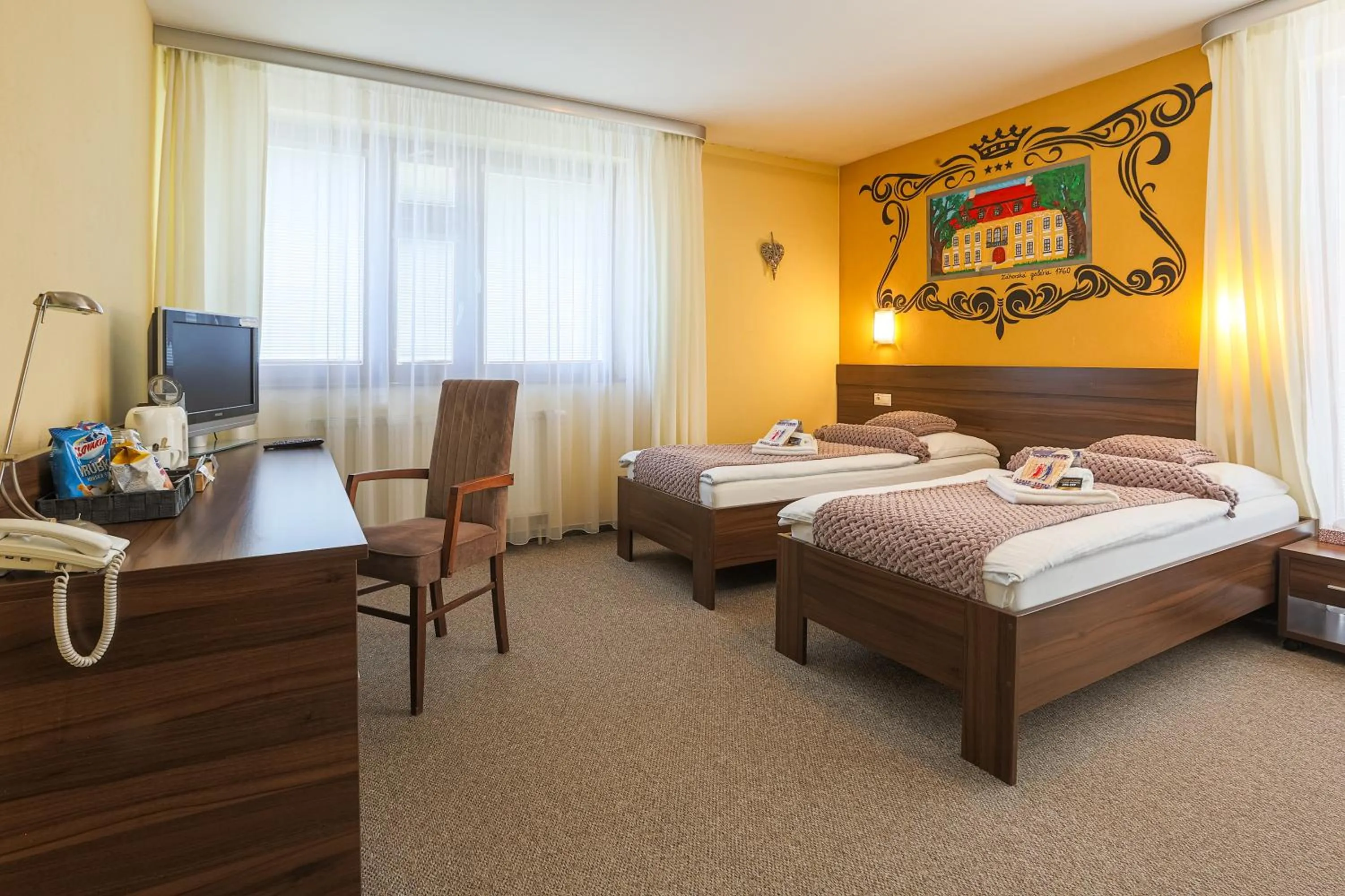 Bed in Grand Hotel Senica, Garni