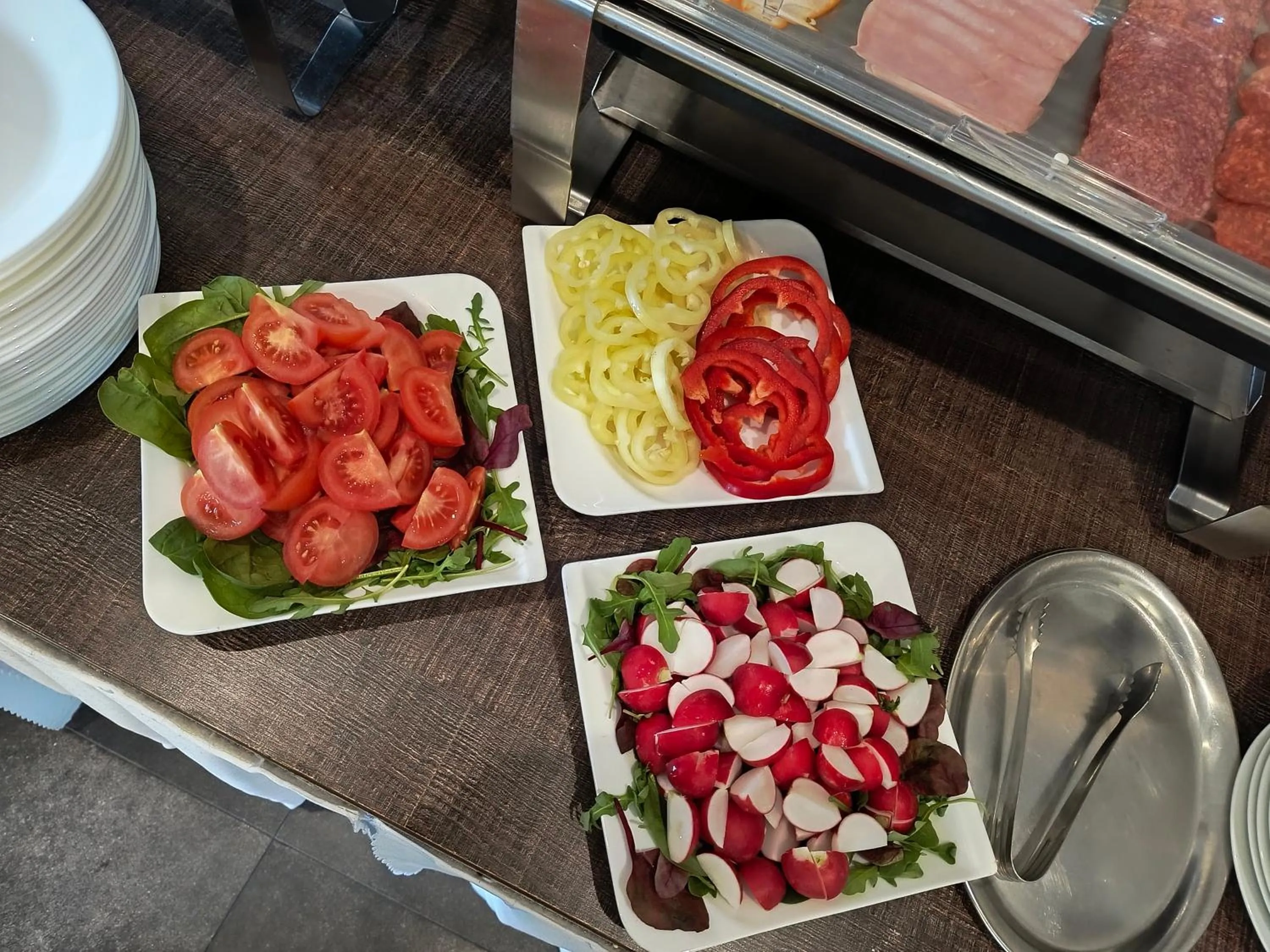 Food and drinks in Grand Hotel Senica, Garni