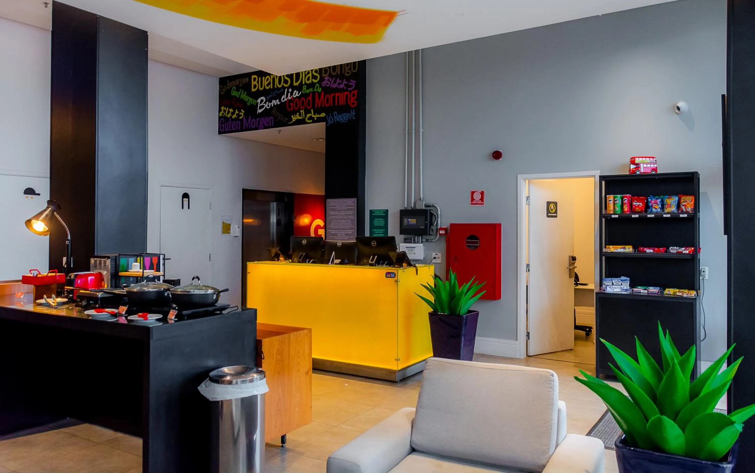 Lobby or reception in Golden Tower Shopping by Fênix Hotéis