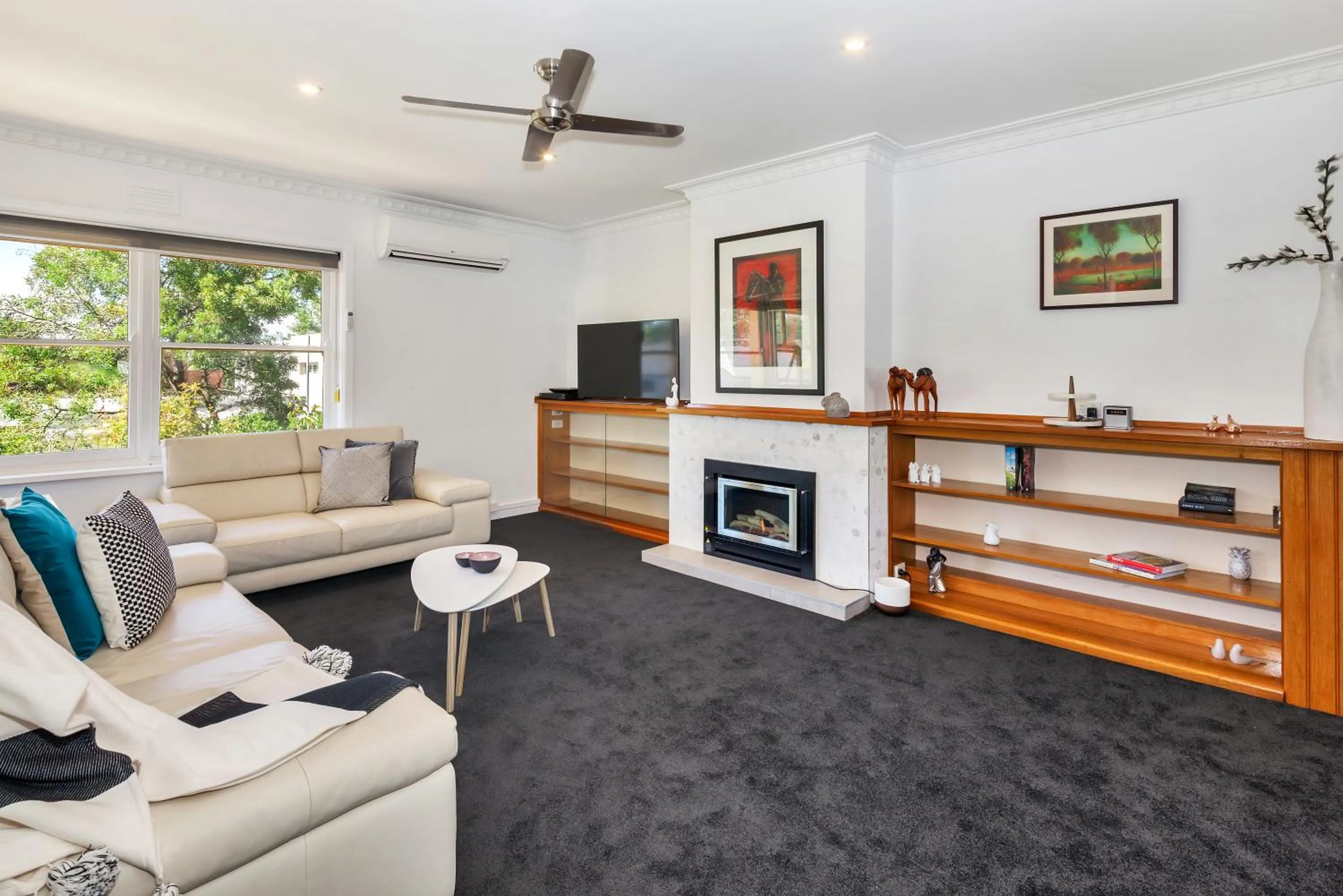 Grove St - Lake View - Two-Bedroom Two-Bathroom Apartment in Lake Wendouree Luxury Apartments