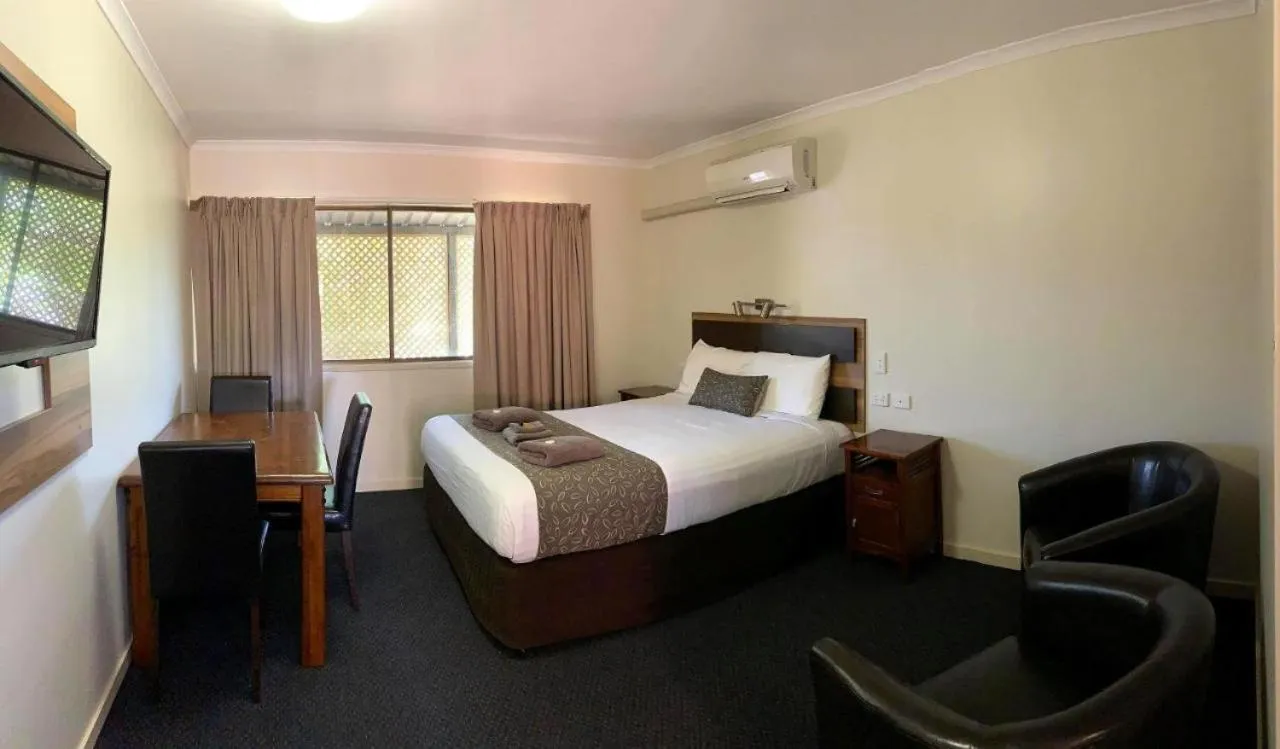 Bed in Charleville Motel