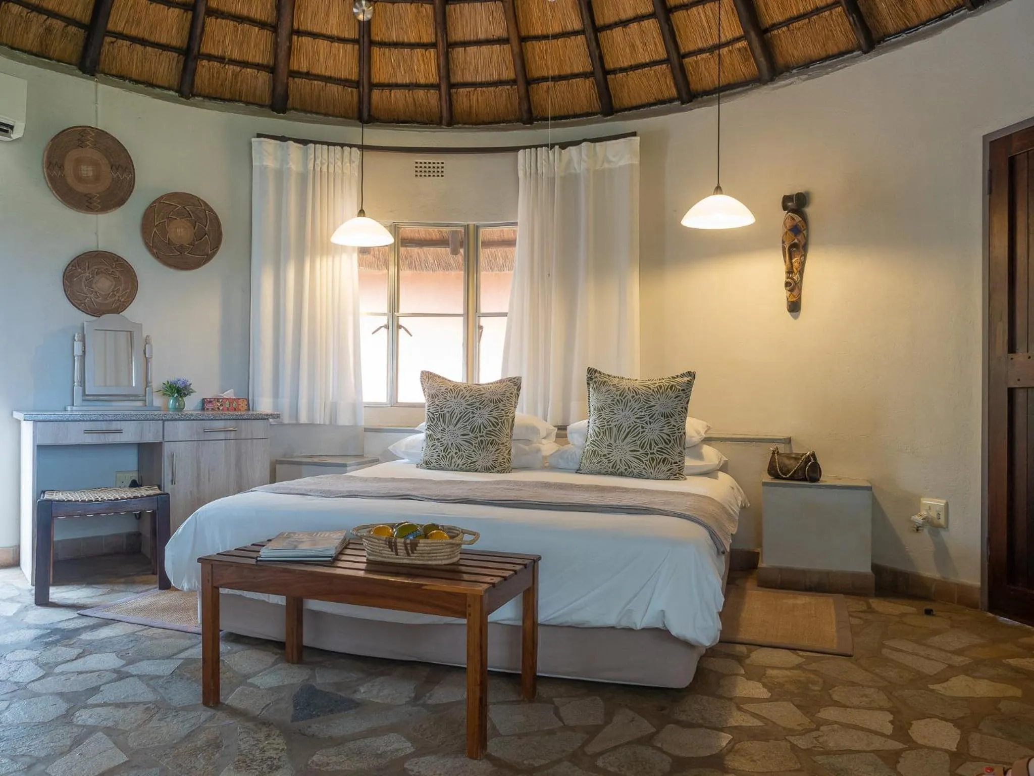 Twin Room - single occupancy in Mohlabetsi Safari Lodge