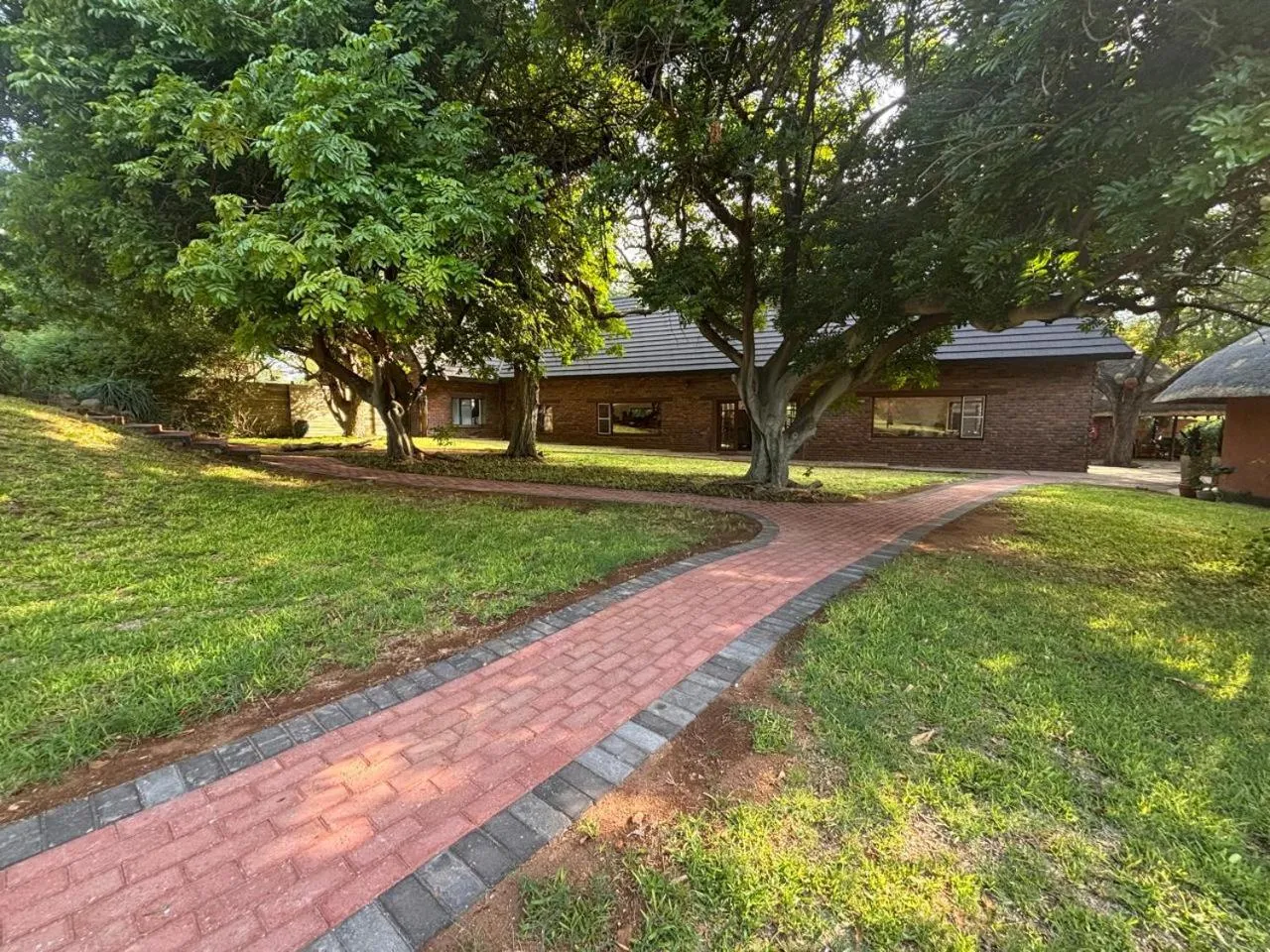 Day in Mohlabetsi Safari Lodge