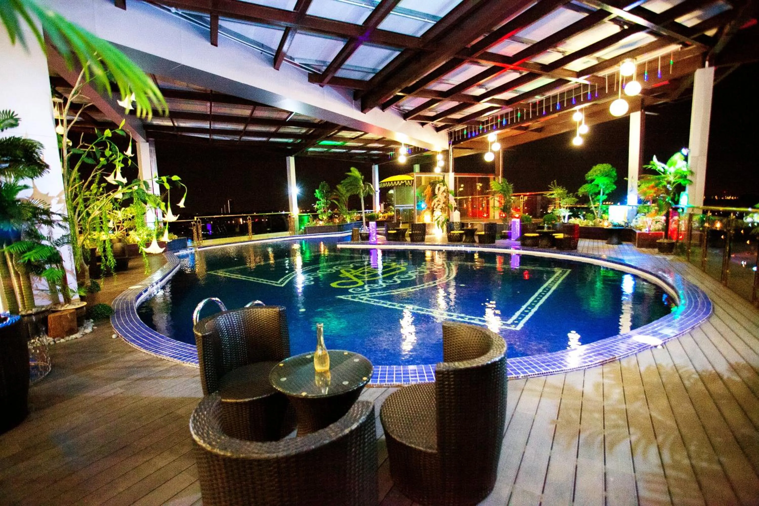 Swimming pool in Lace Boutique Hotel