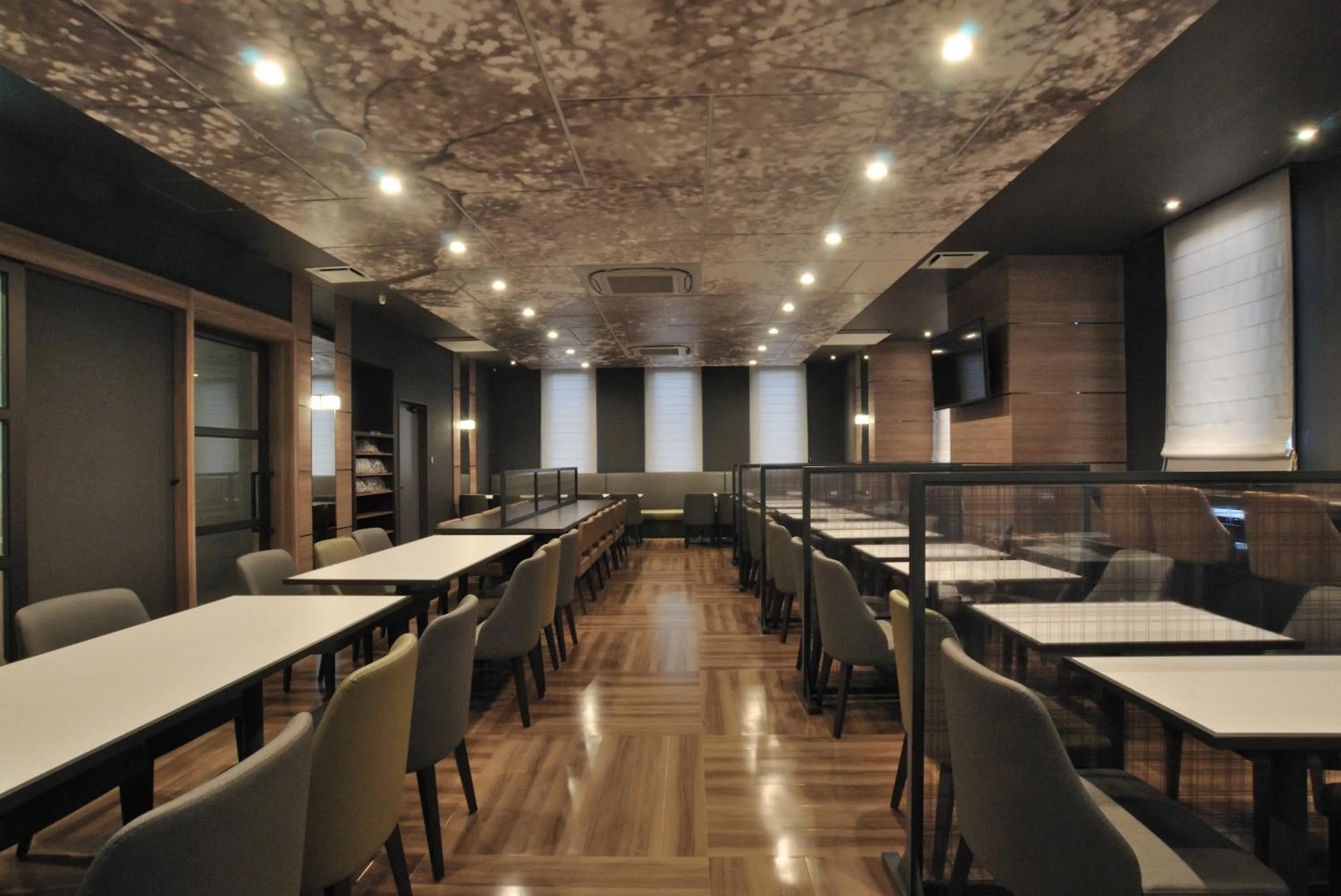 Restaurant/places to eat in Hotel Route Inn Kounosu