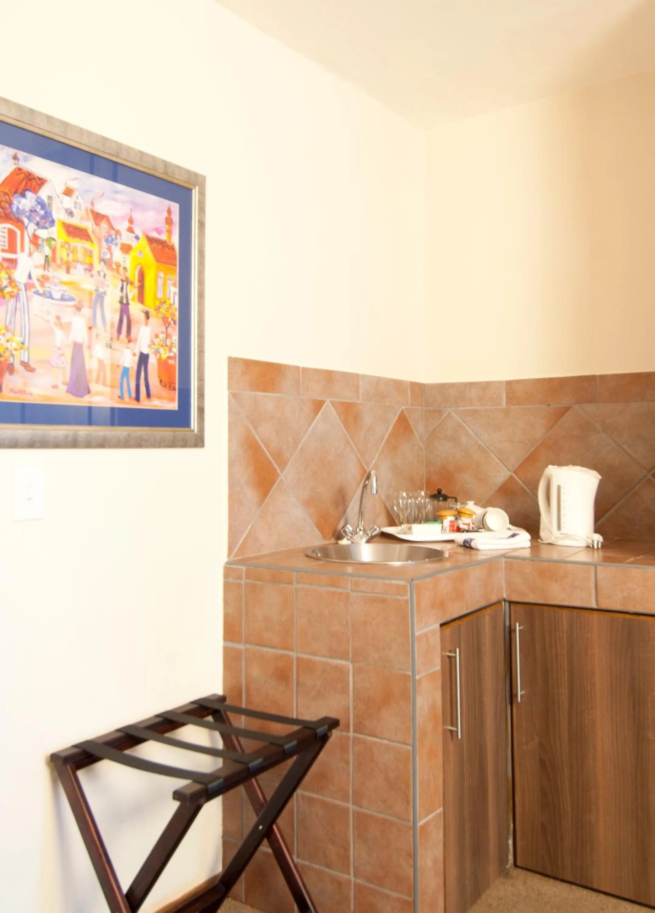 Coffee/tea facilities in Overmeer Guest House
