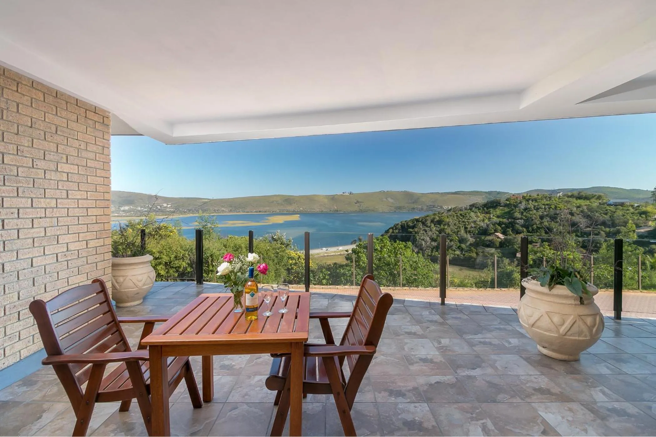 Lake view in Overmeer Guest House