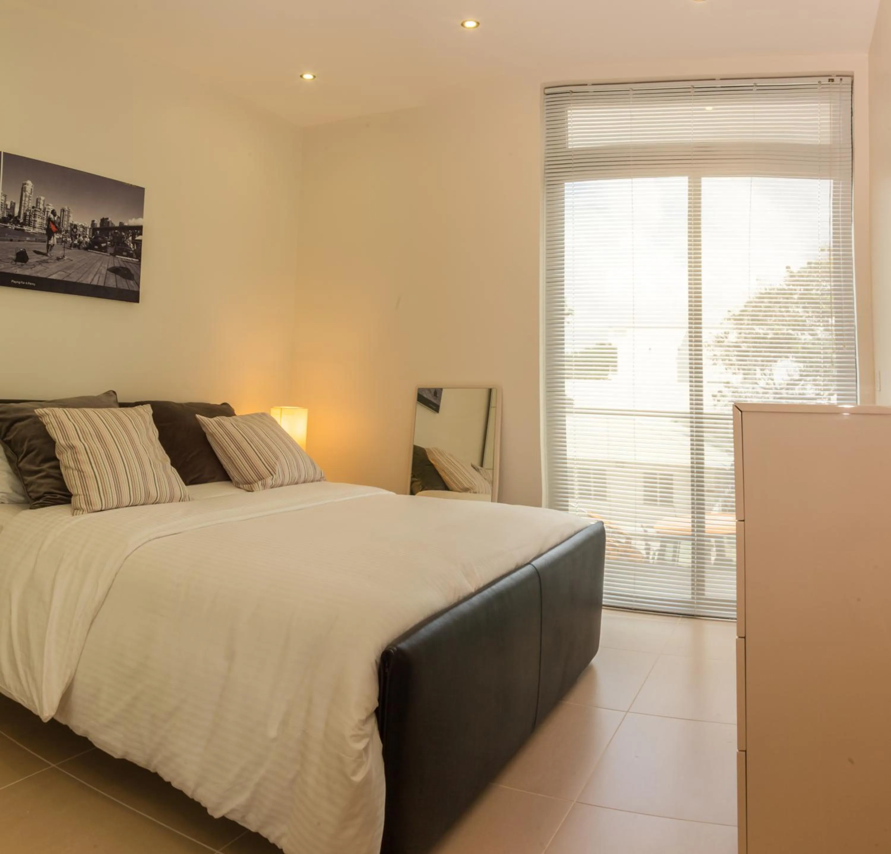 Bedroom, Bed in Hotel English Point Marina & Spa