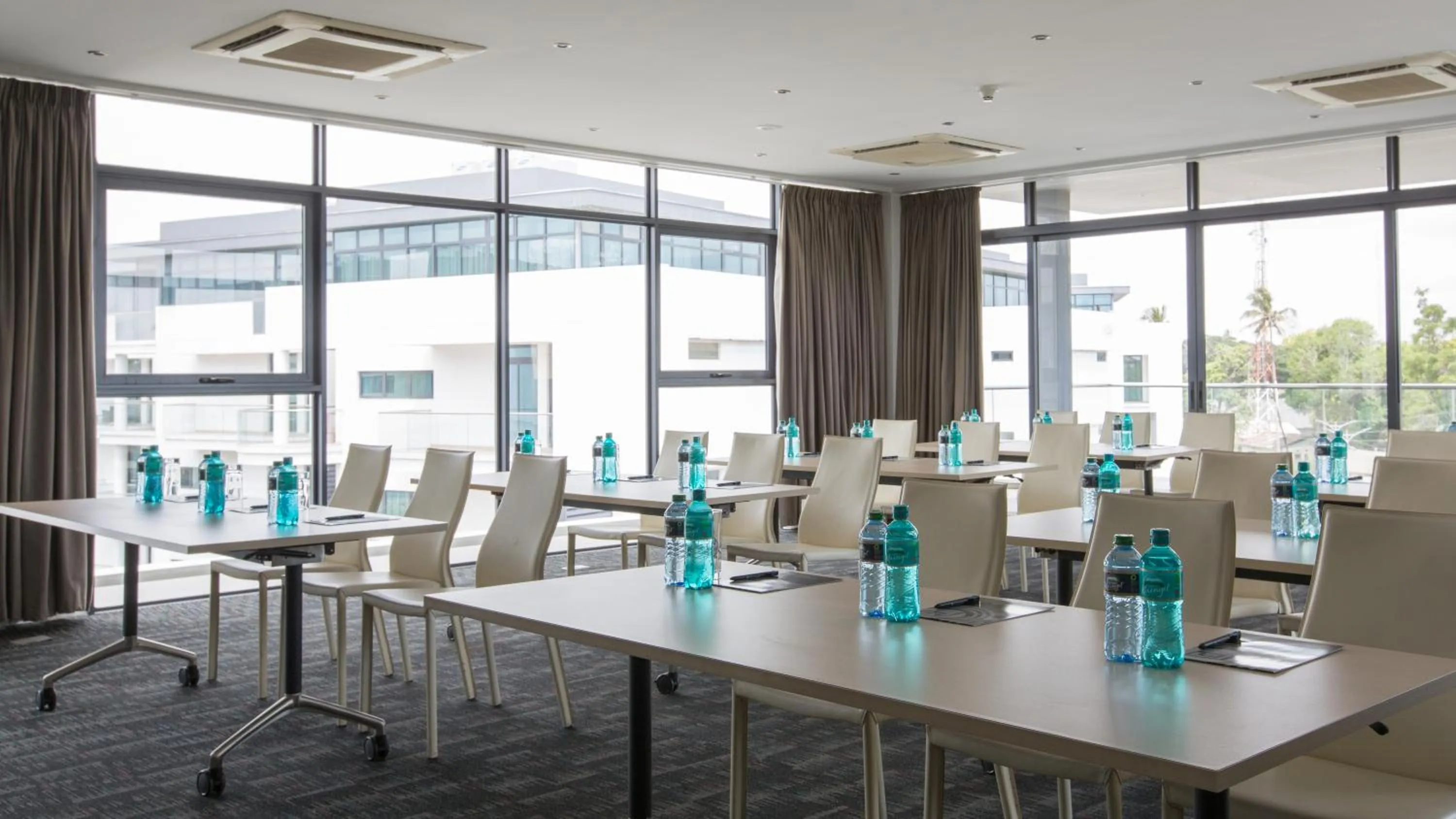Meeting/conference room in Hotel English Point Marina & Spa