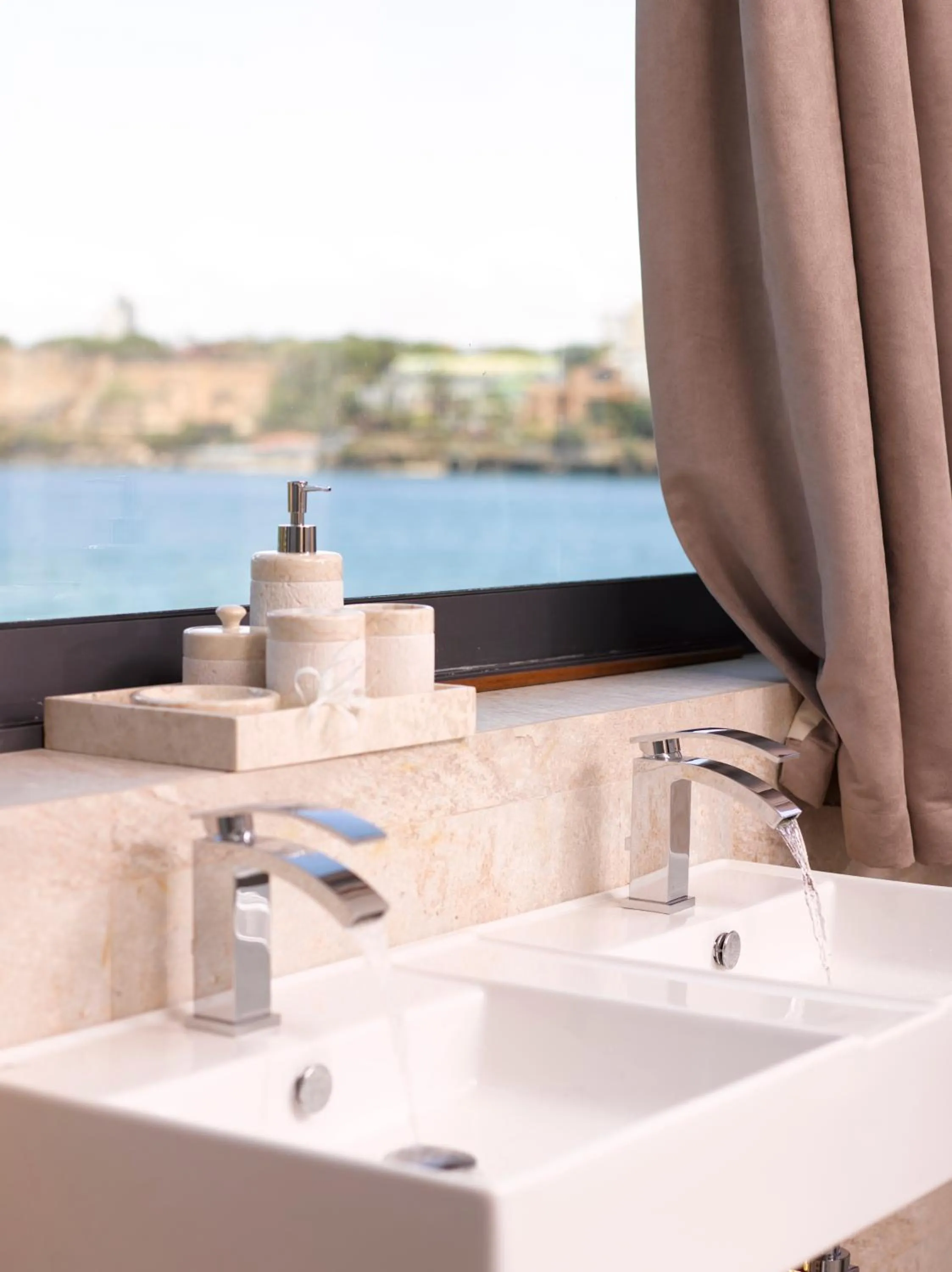 Spa and wellness centre/facilities in Hotel English Point Marina & Spa