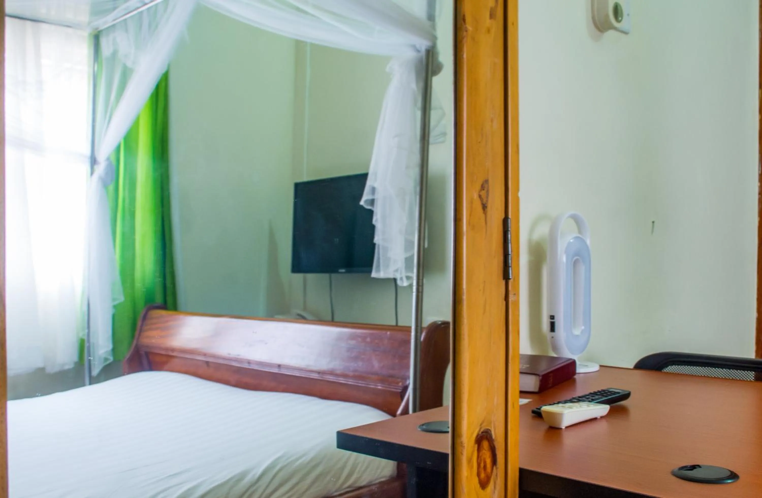 Bedroom, Bed in Sandton Hotel Kasese