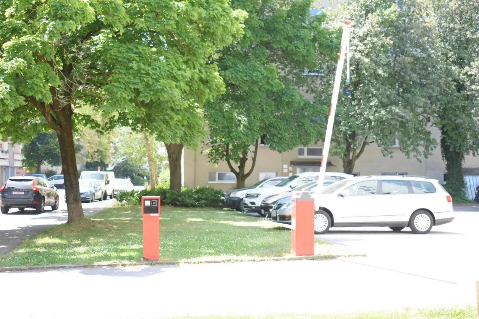 Parking in SOVEA Hotel - City