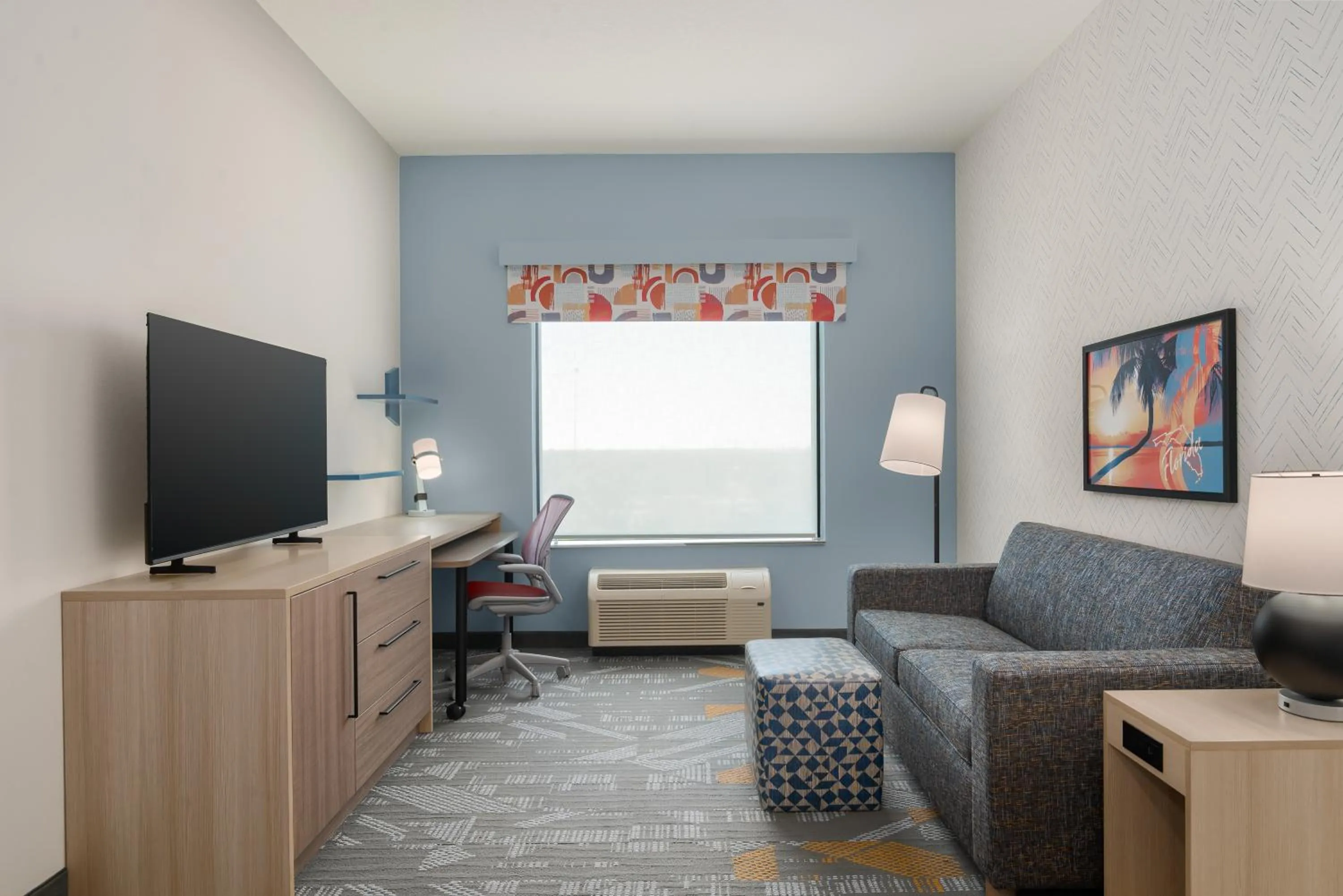 TV and multimedia in Home2 Suites By Hilton Riverview Tampa