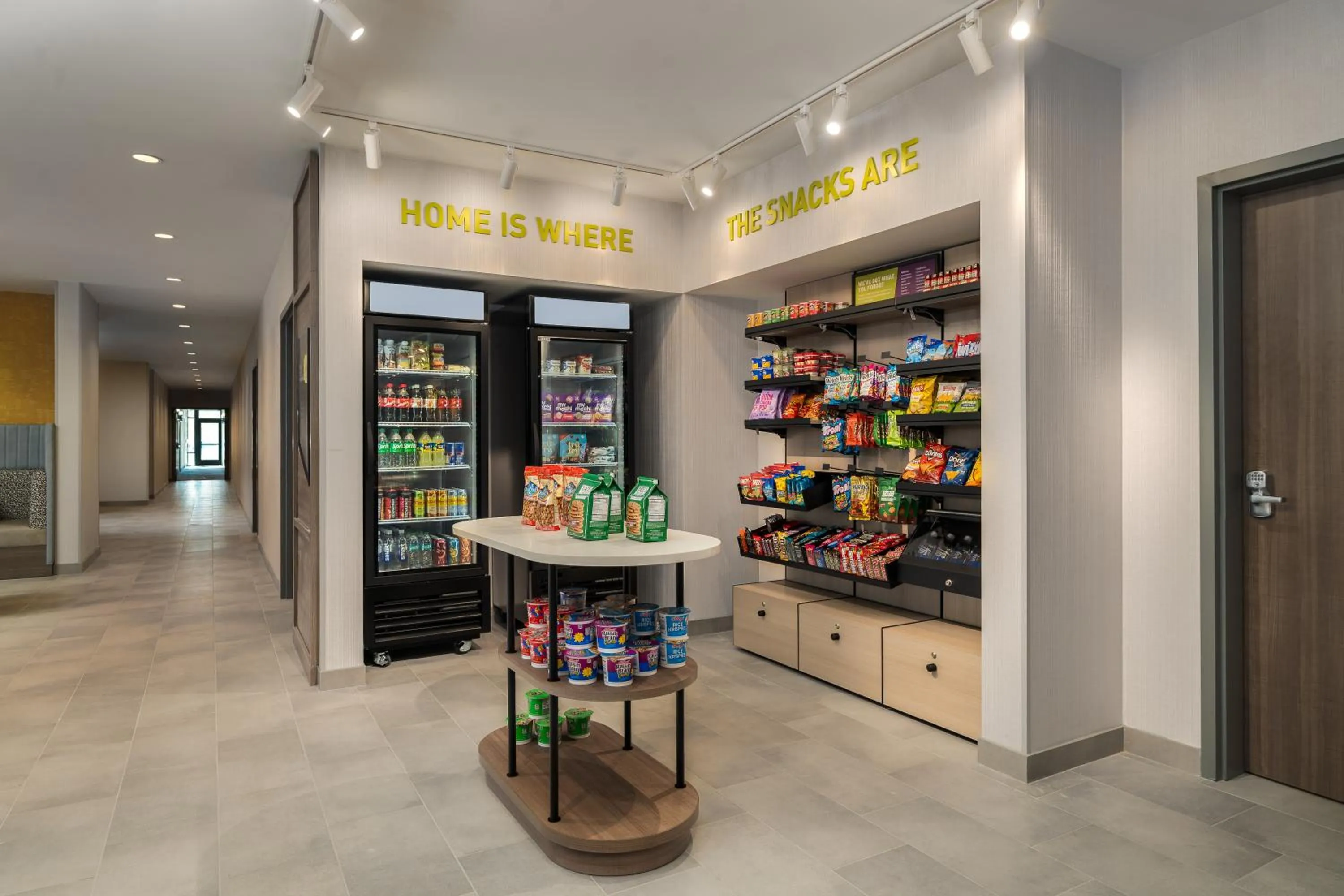 Supermarket/grocery shop in Home2 Suites By Hilton Riverview Tampa